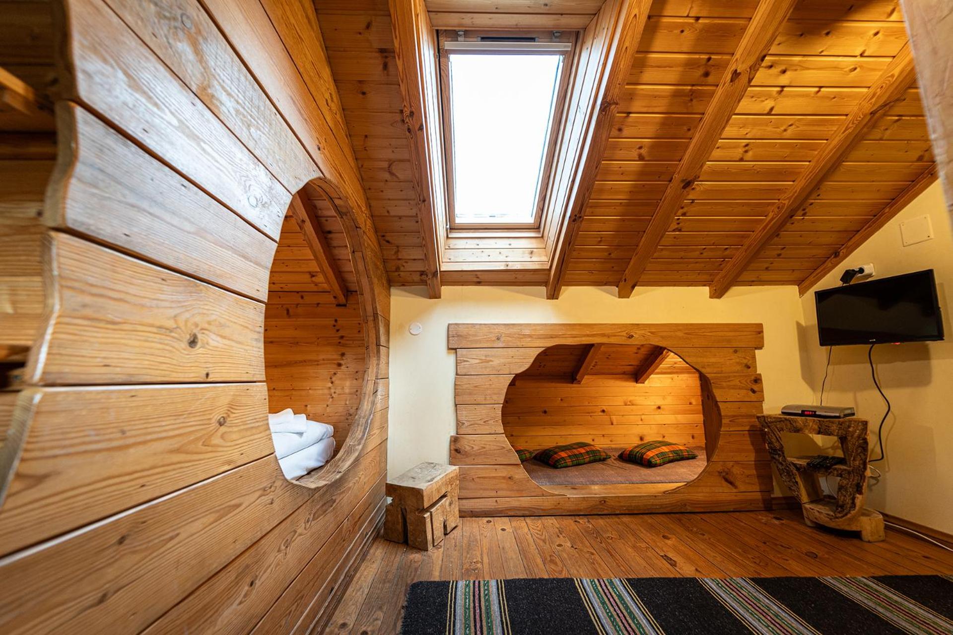 Kandaphery Guest Houses
