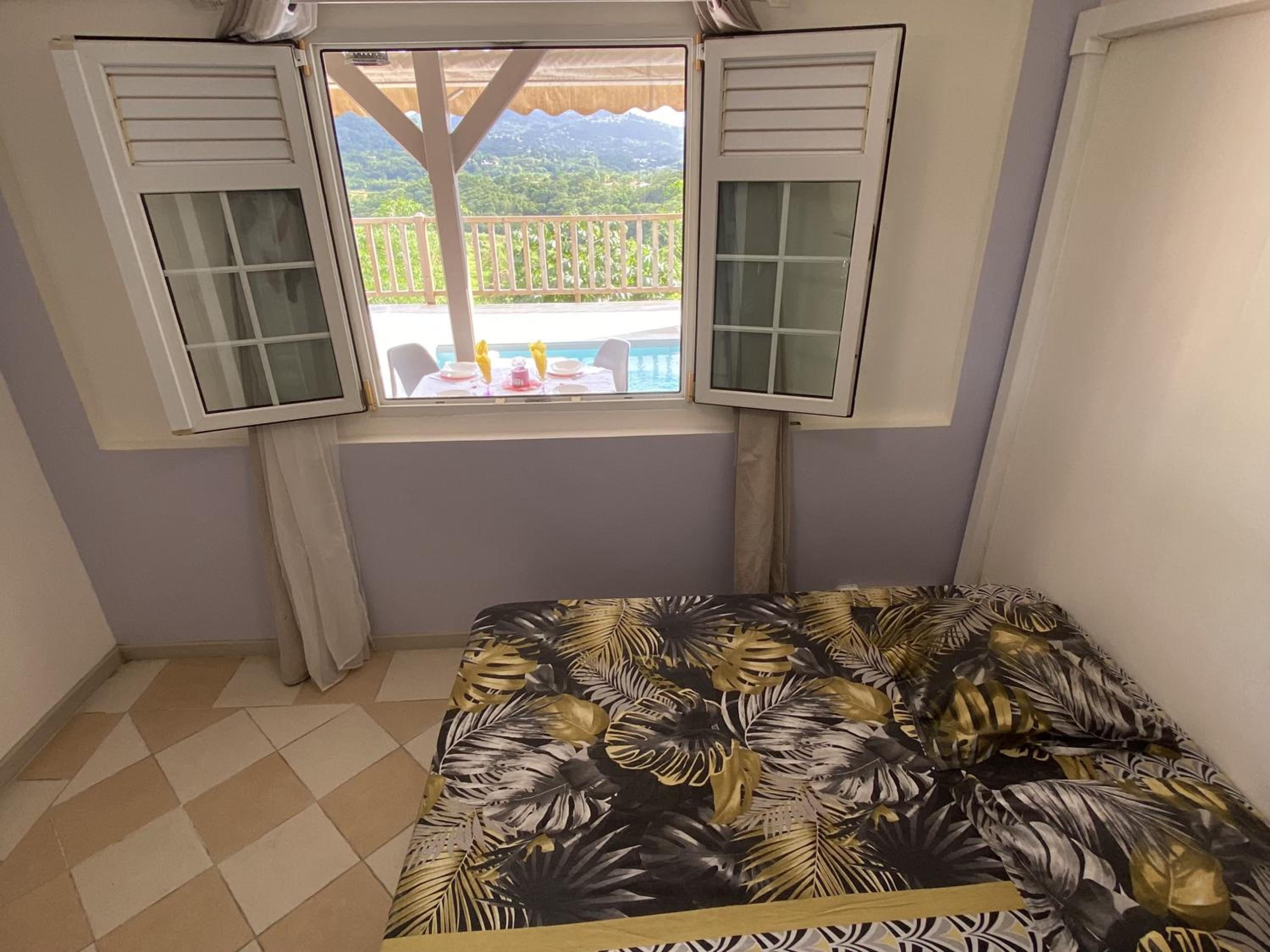 Appartement T2 B - vue campagne view 2