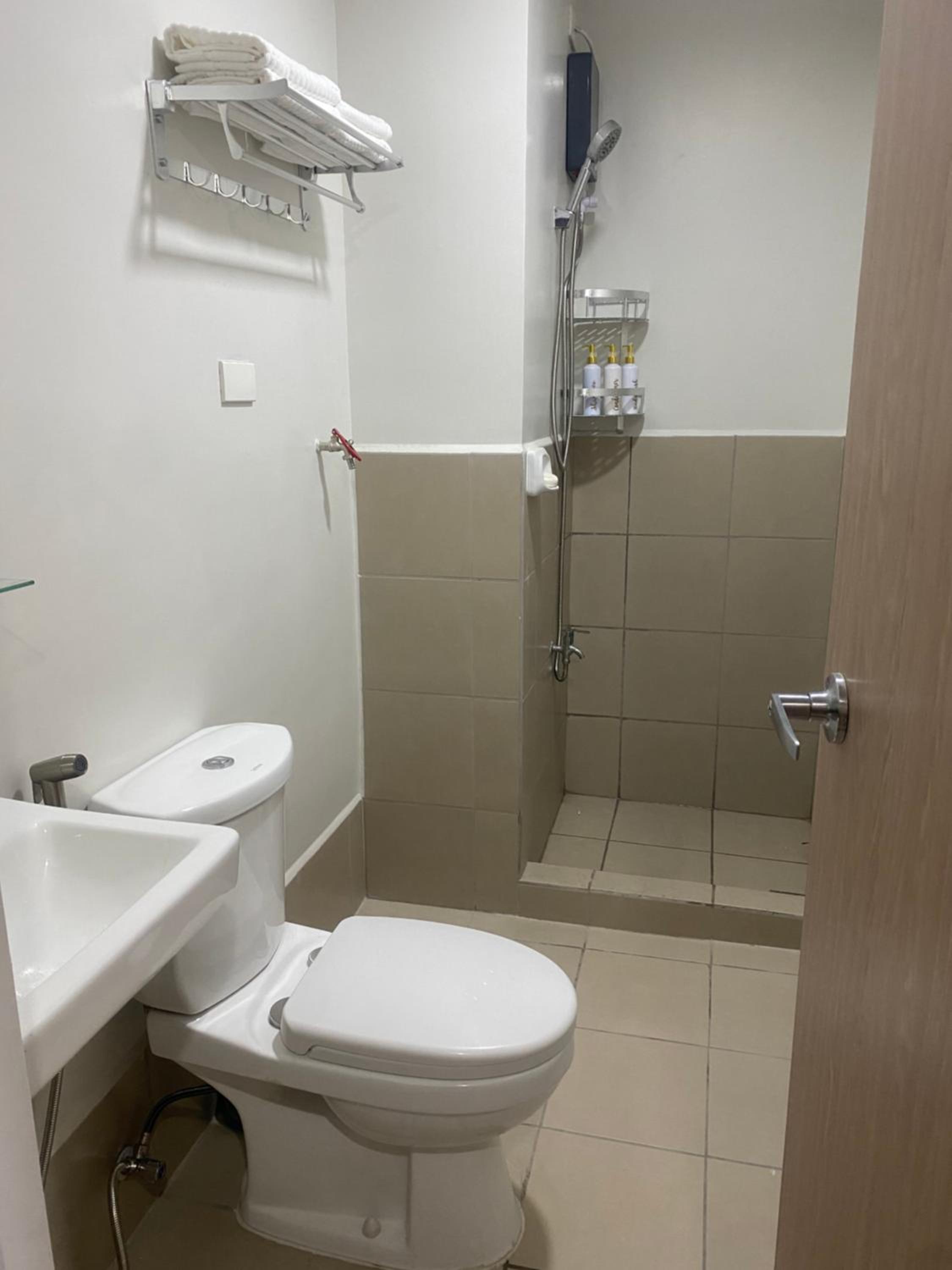 Staycation at SMDC Cheers Residences Marilao