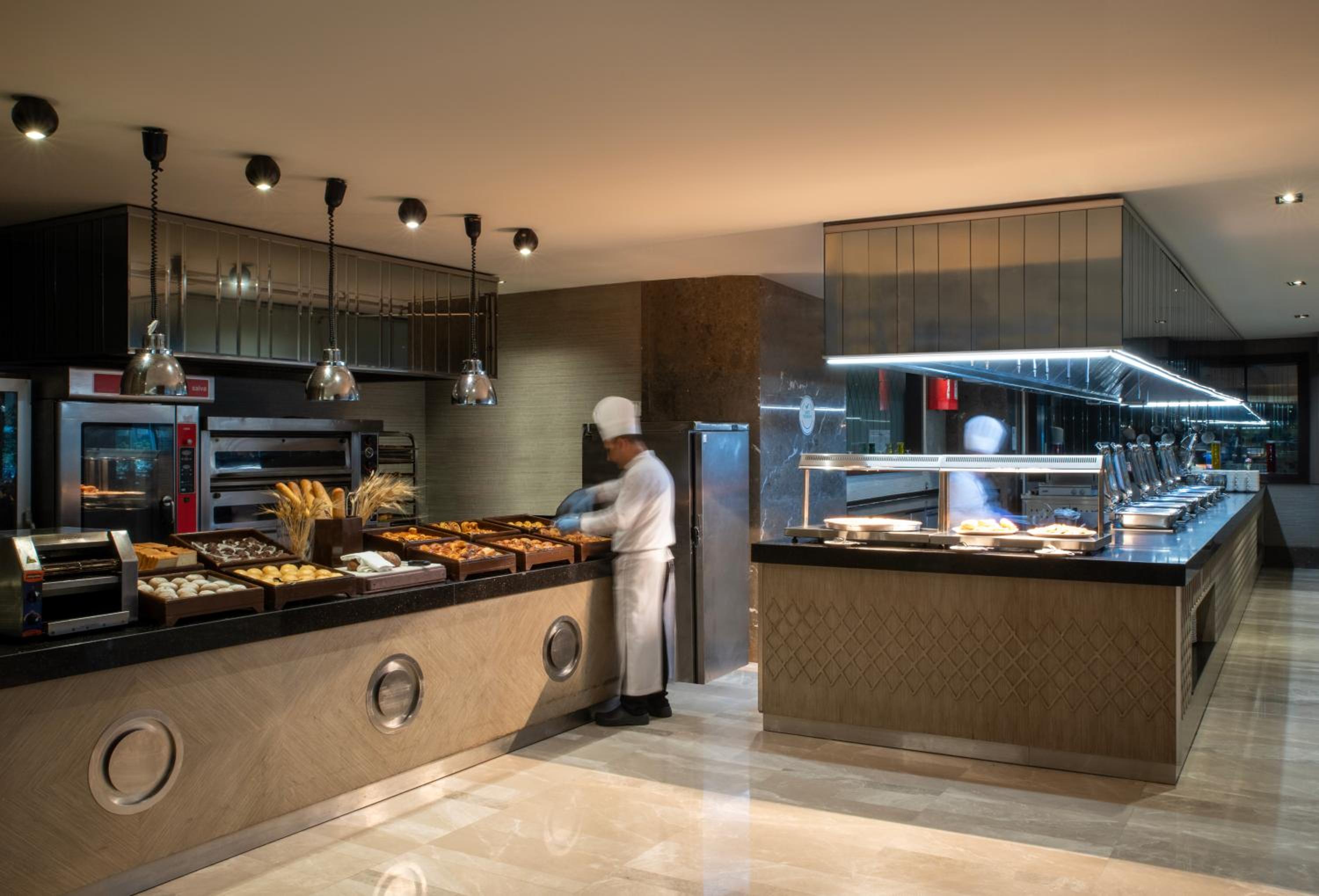 Windsor Hotel & Convention Center Istanbul - Image 16