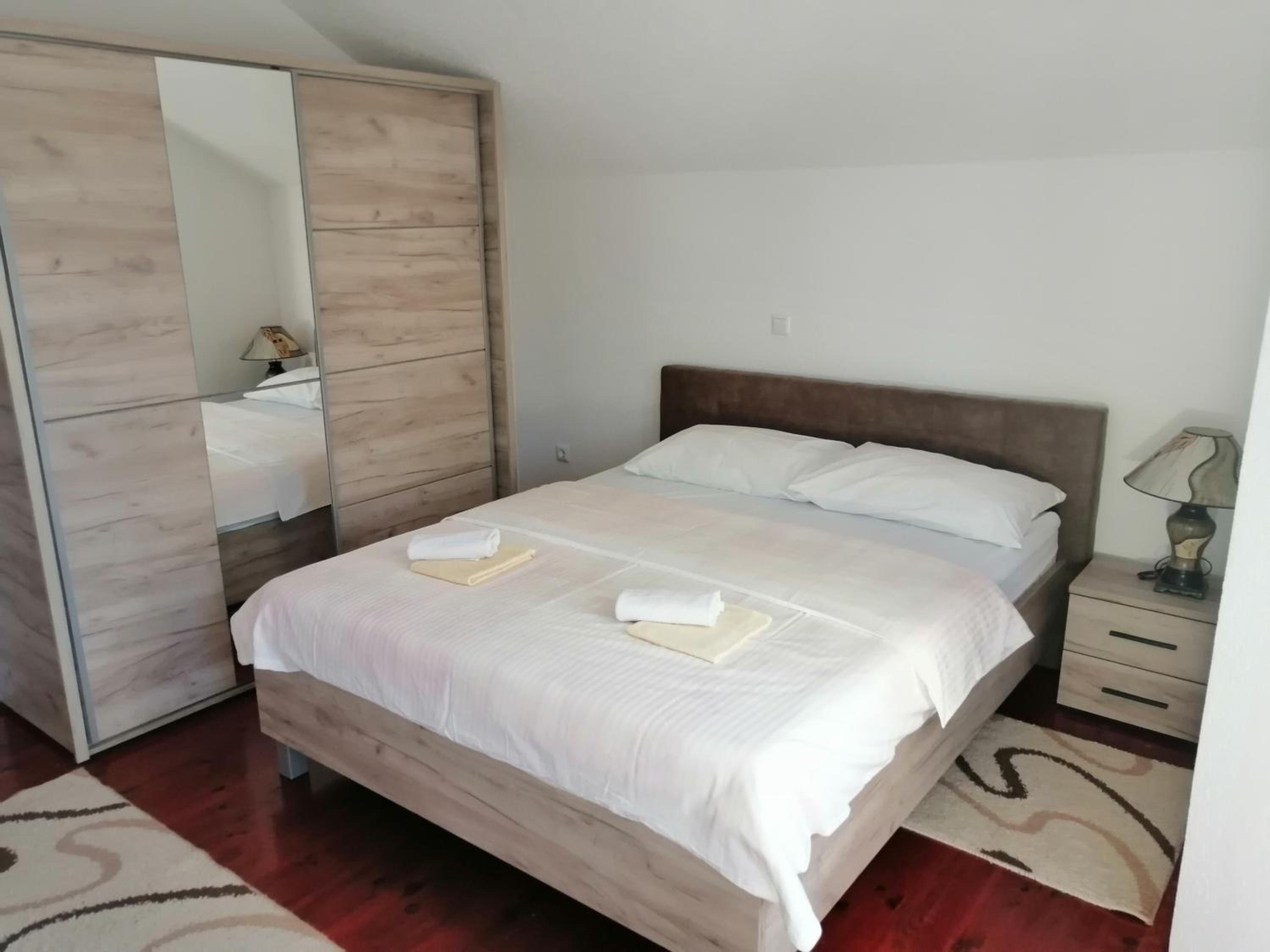 Apartman LELI