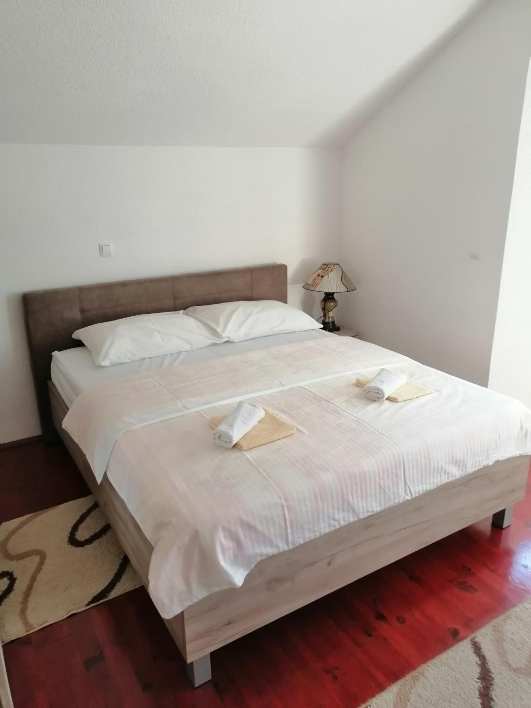 Apartman LELI