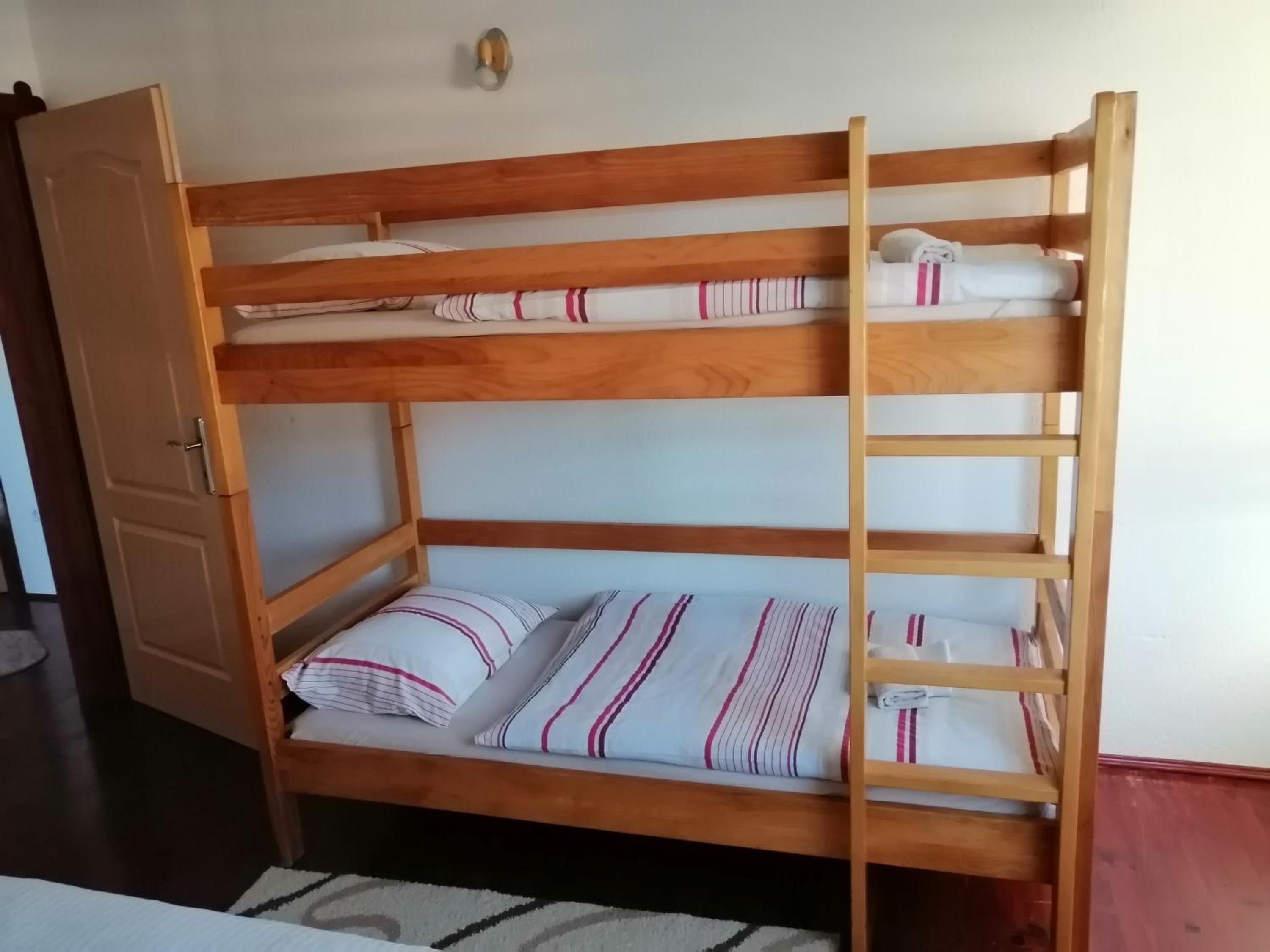 Apartman LELI