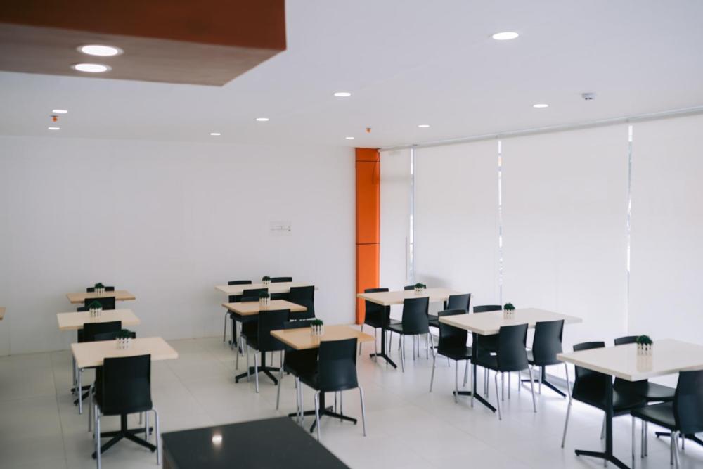 Cris Inn Tagum view 5