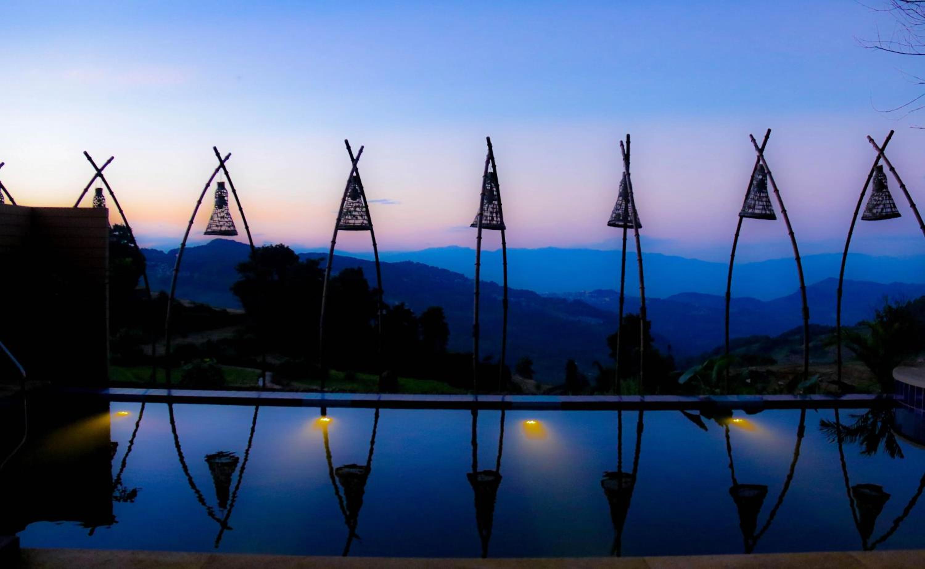 Twelve Manor Xiangdian Yuanyang Rice Terraces Retreat