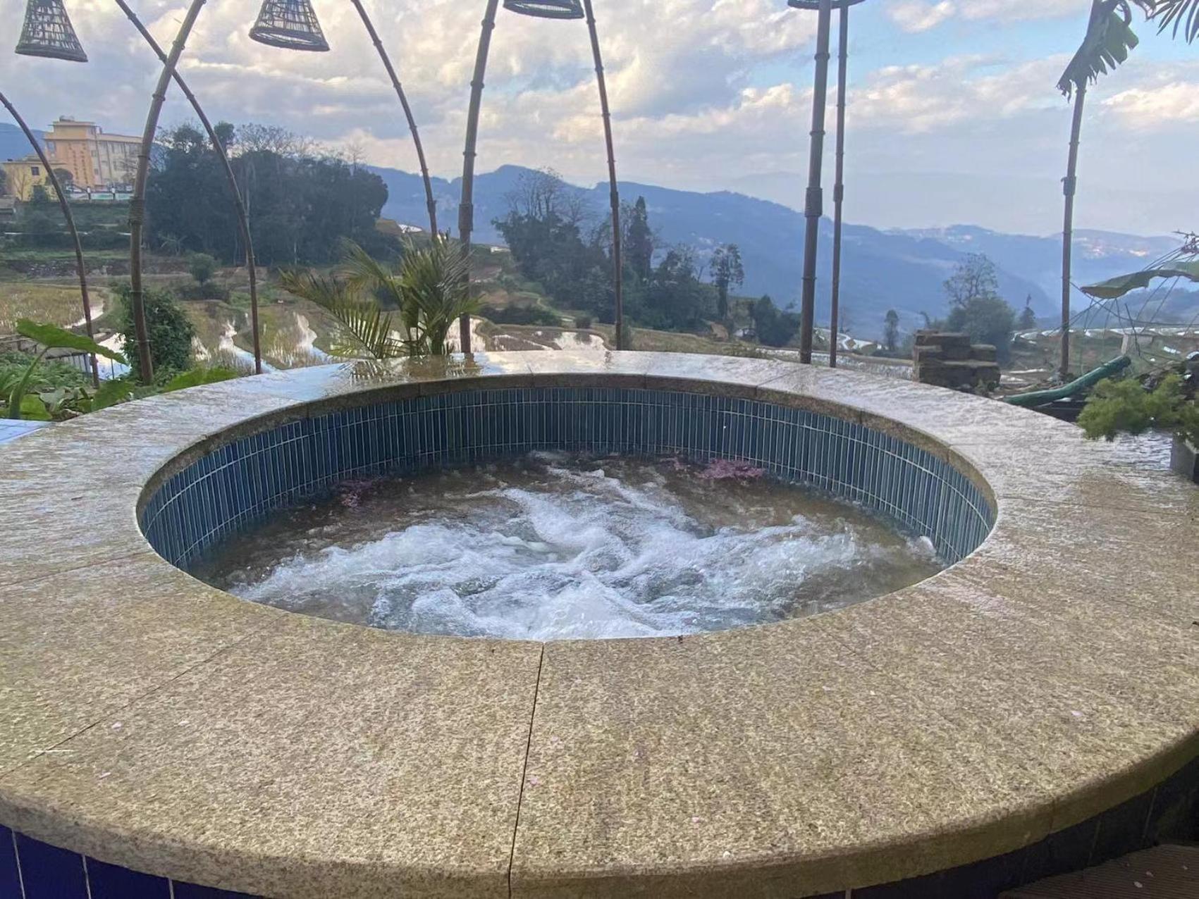 Twelve Manor Xiangdian Yuanyang Rice Terraces Retreat