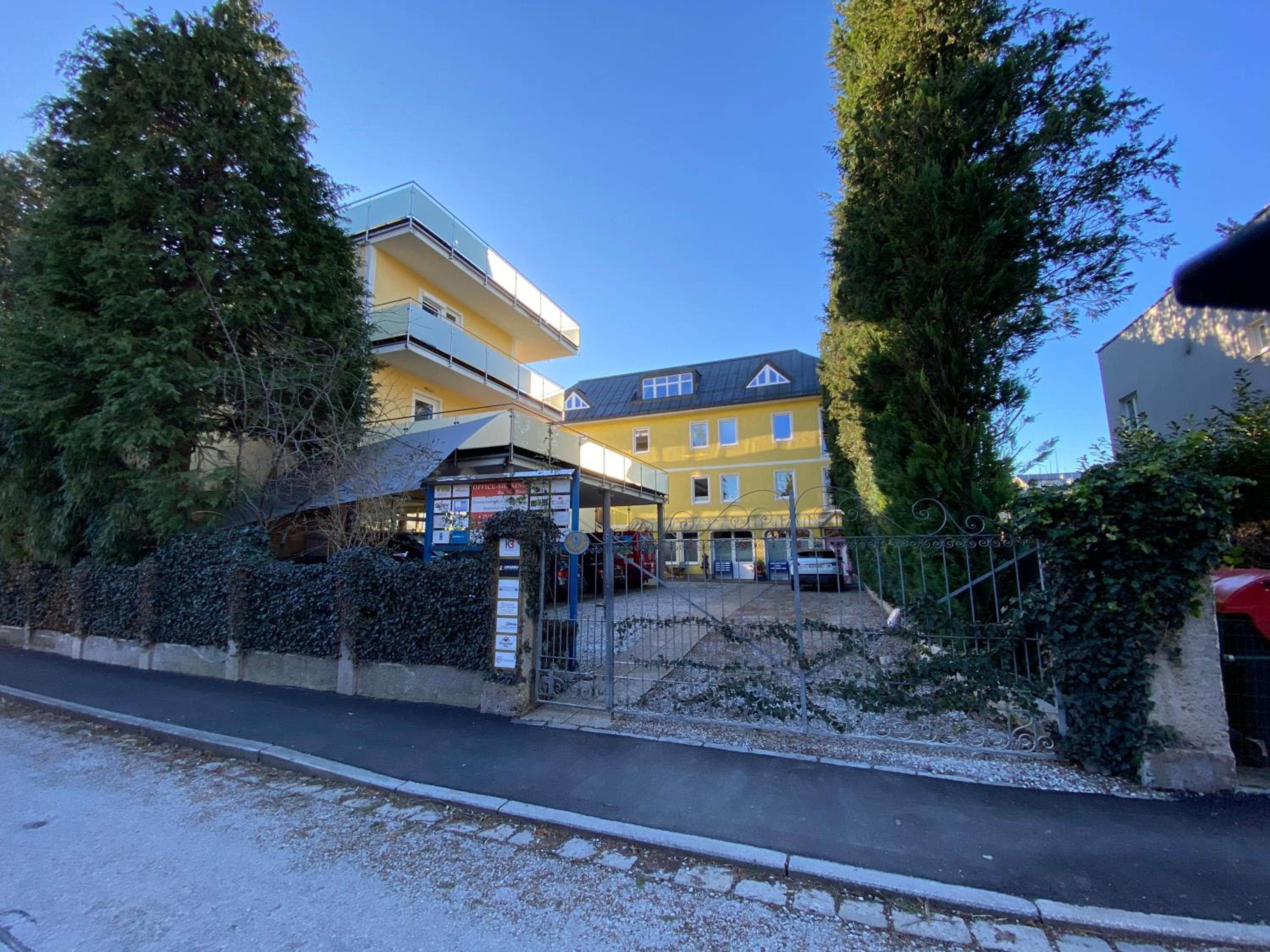 Salzburg Vacations - 1. SALZBURG work sleep luxury apartment" fur arbeiten wohnen ! - Property Image 40