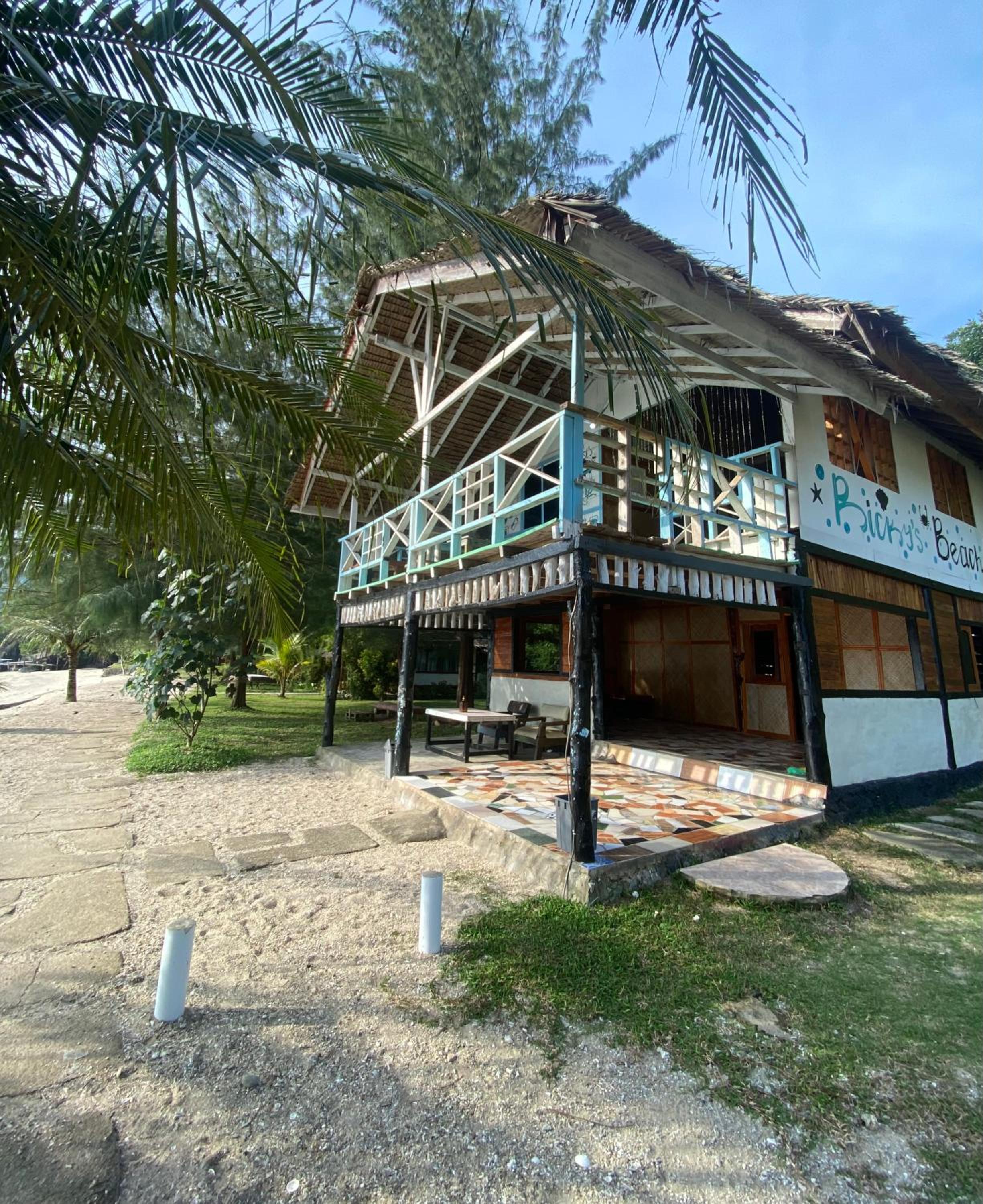 Ricky's Beach House
