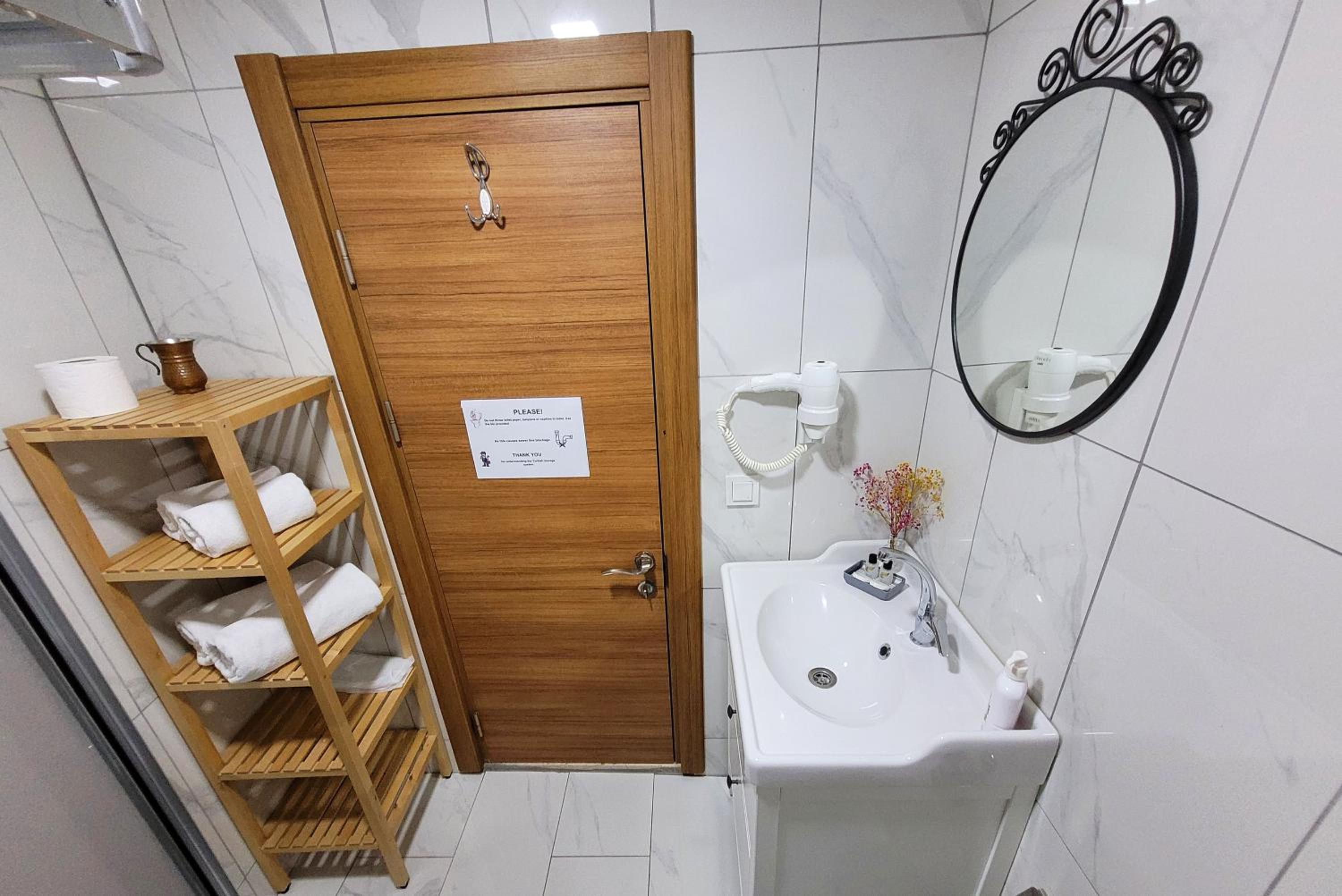 Marmara Guesthouse - Image 146