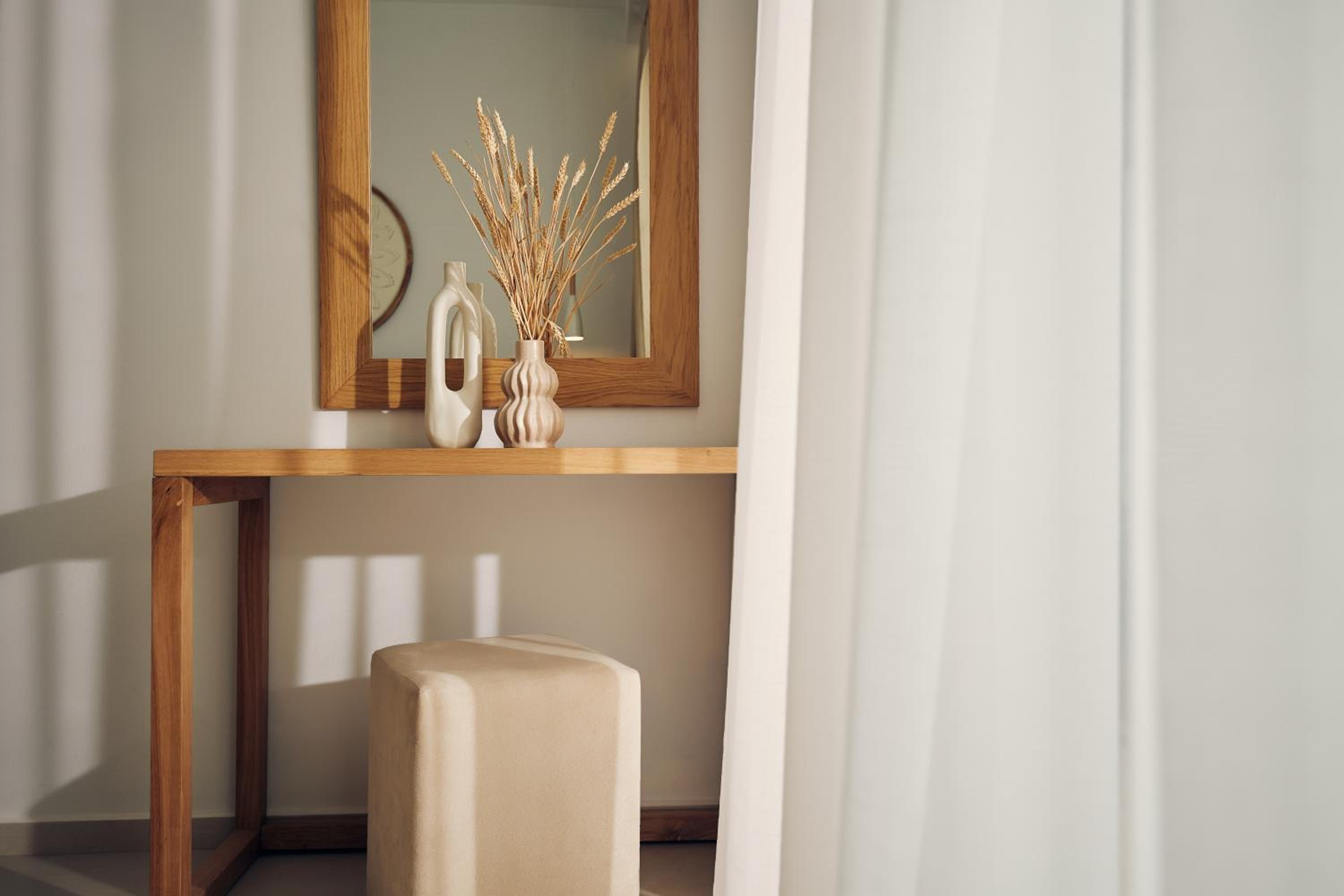 Thelxi's Suite II - Brand New Seaview Suite! view 3