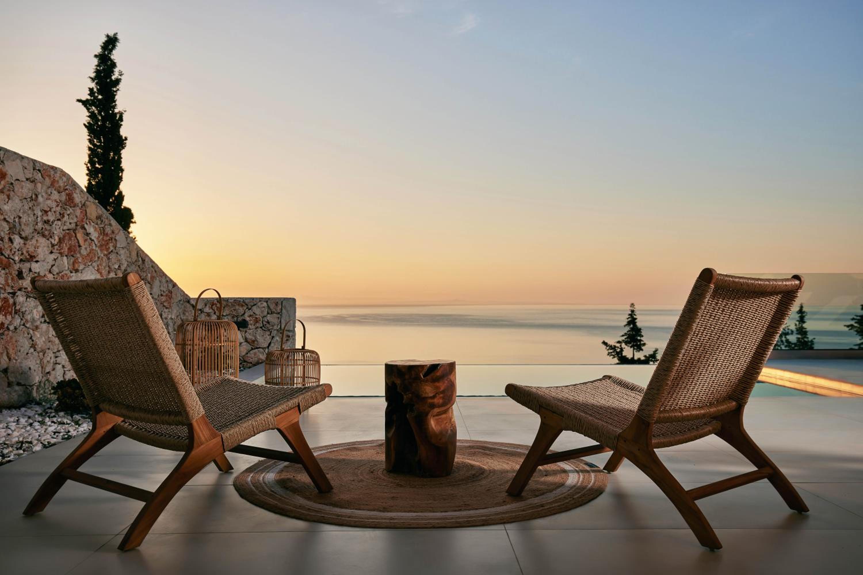 Thelxi's Suite II - Brand New Seaview Suite! view 4