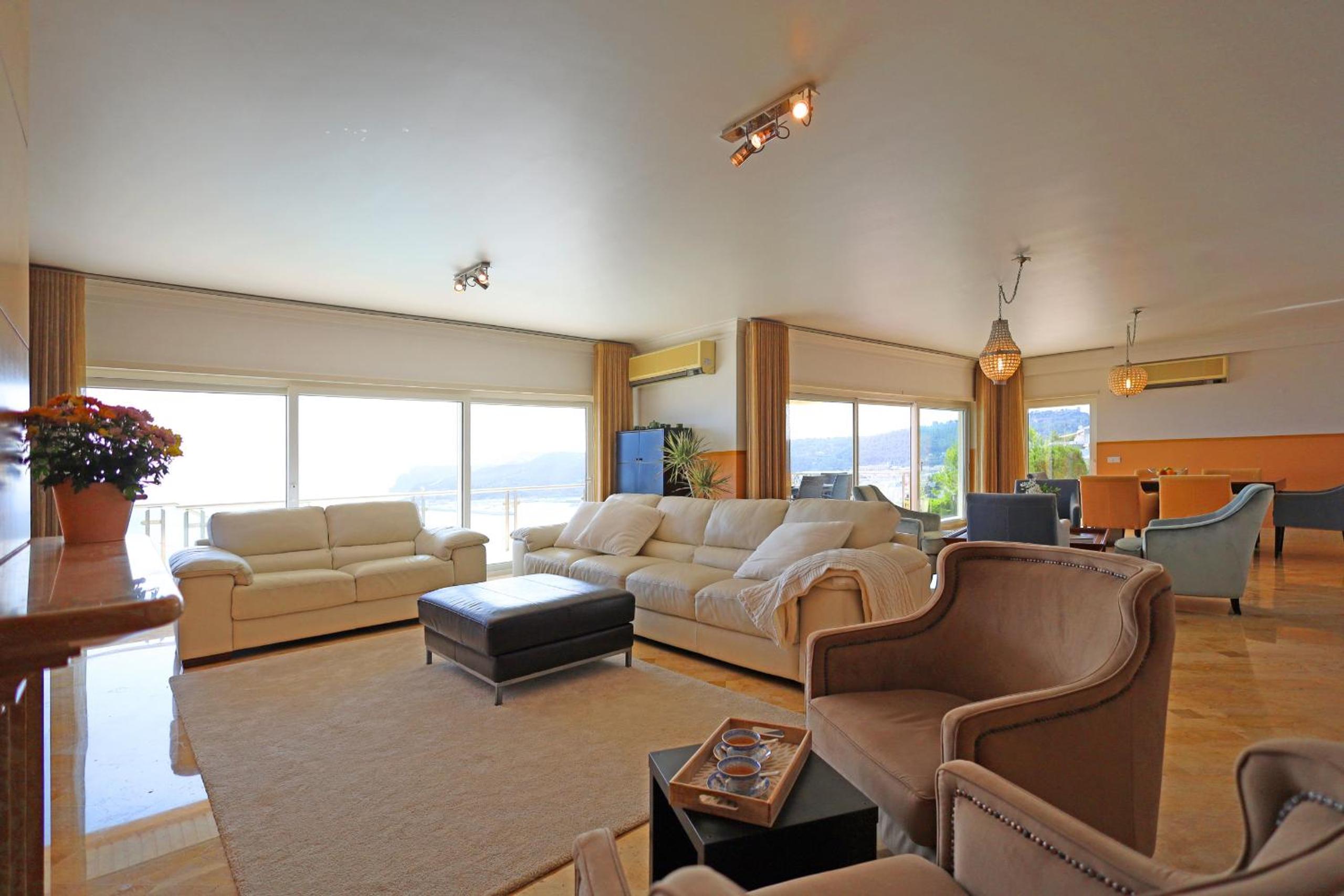Coastline Arrabida Villa by CadenzaLux