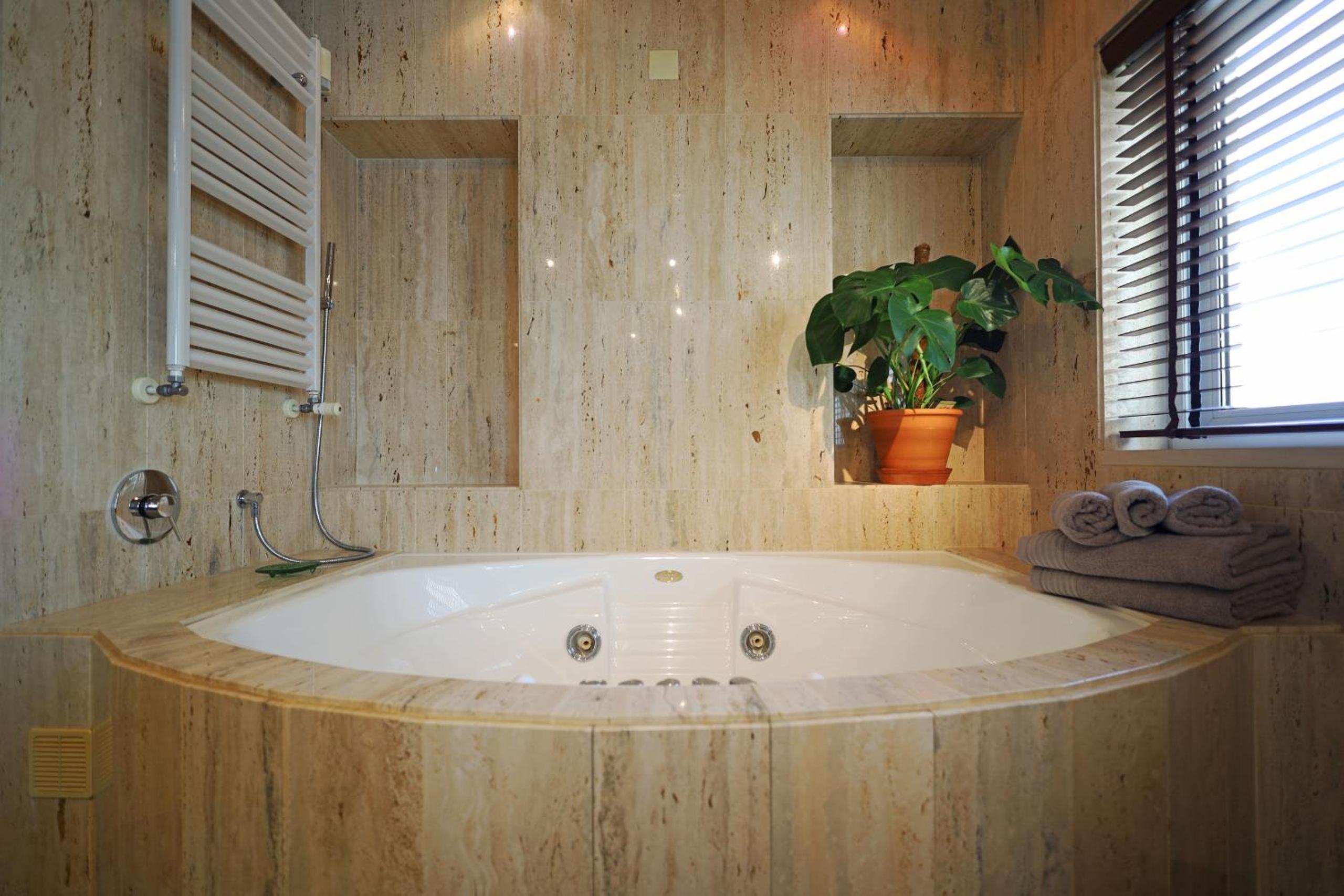 Coastline Arrabida Villa by CadenzaLux