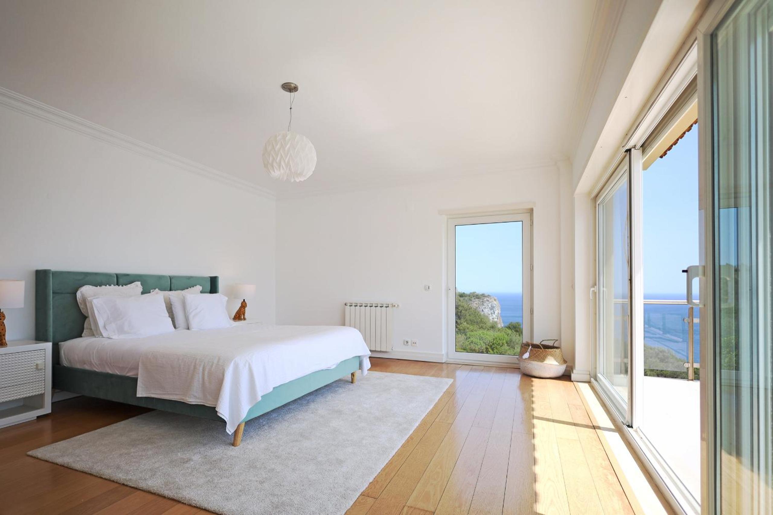 Coastline Arrabida Villa by CadenzaLux