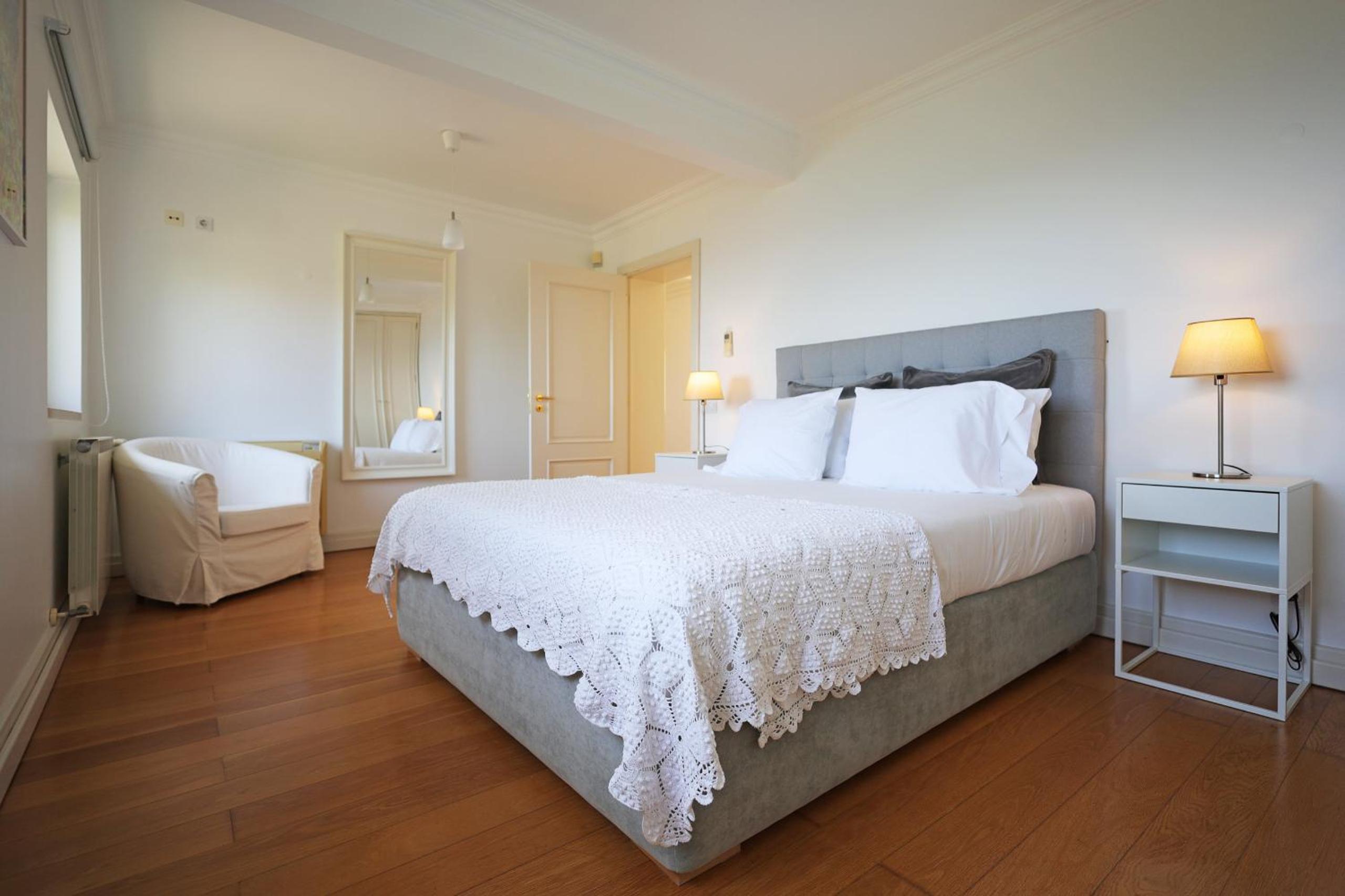 Coastline Arrabida Villa by CadenzaLux