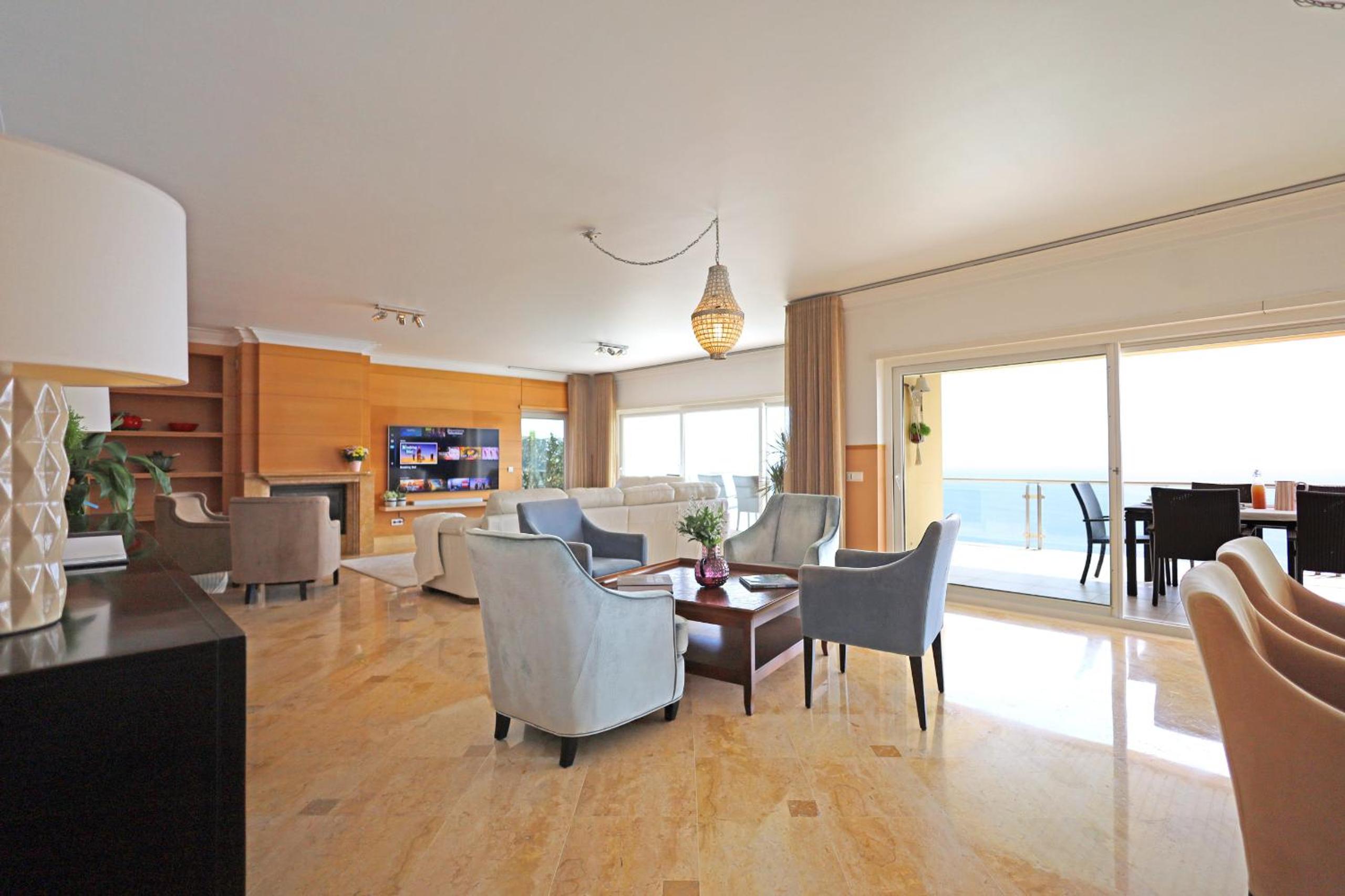 Coastline Arrabida Villa by CadenzaLux