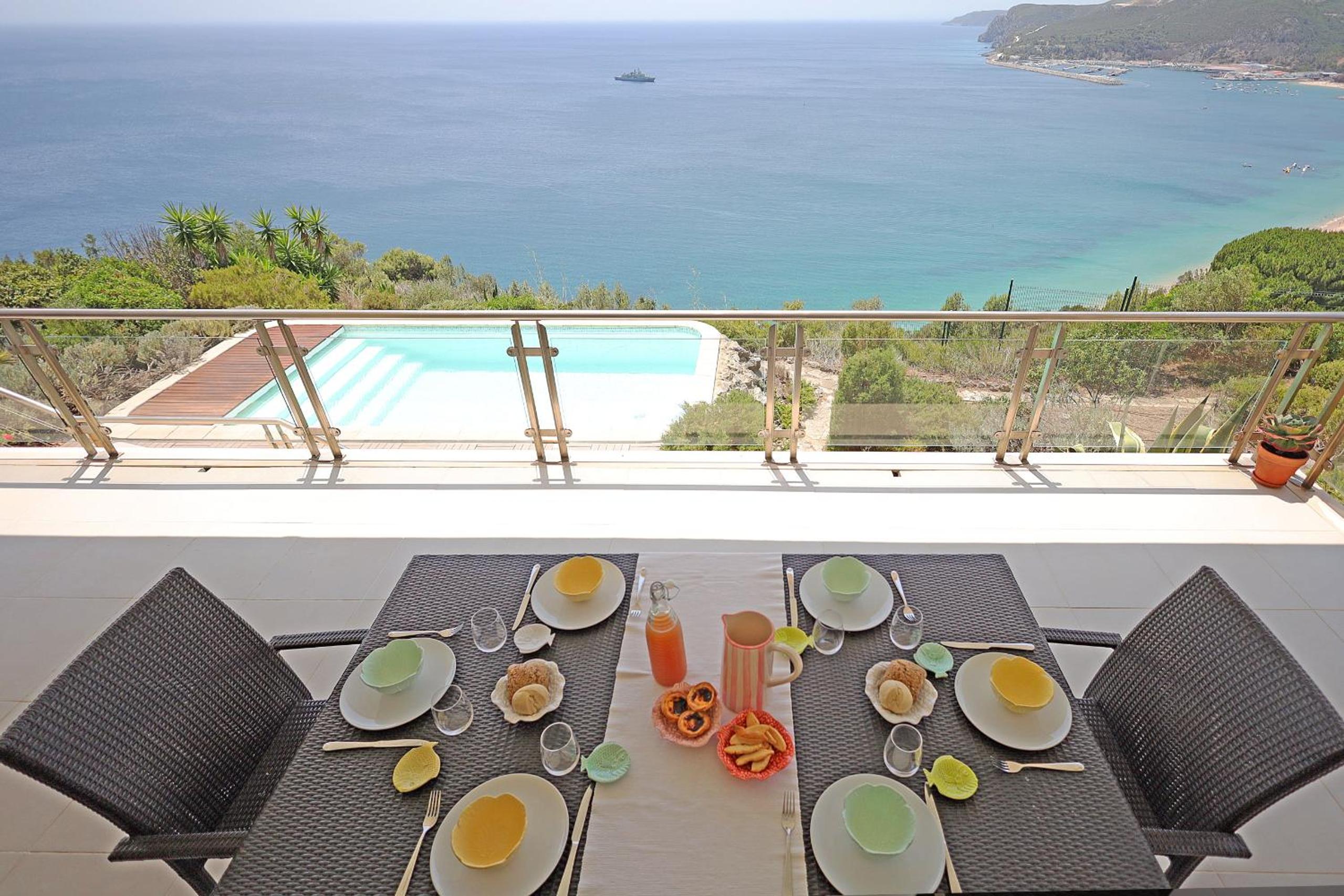 Coastline Arrabida Villa by CadenzaLux