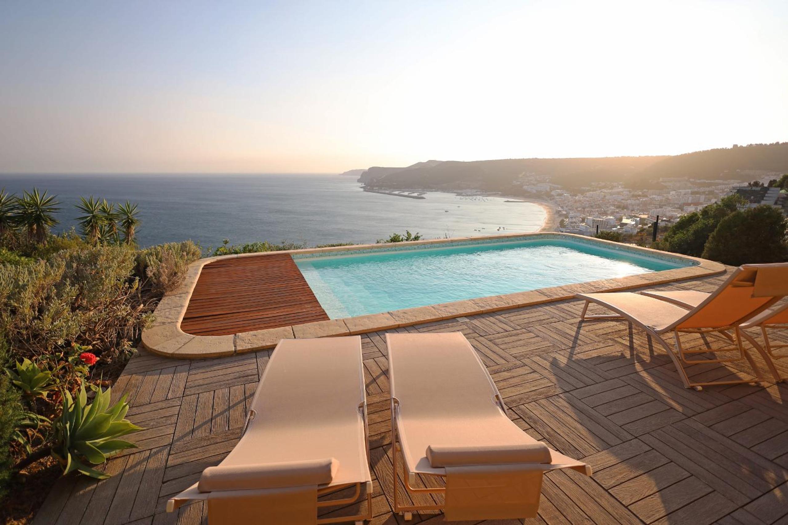 Coastline Arrabida Villa by CadenzaLux