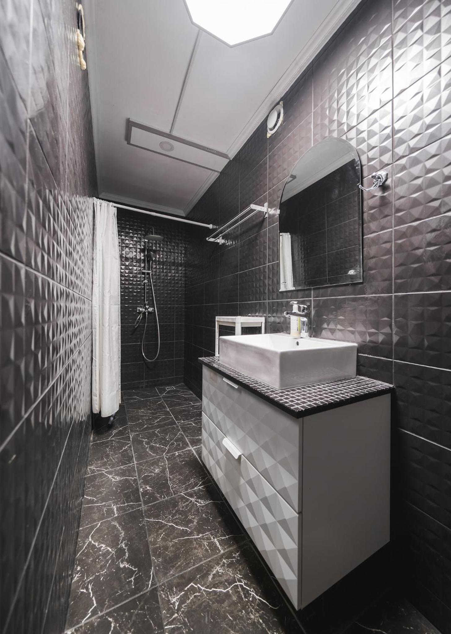 Islandijos Self Check-In Basement Apartments view 4