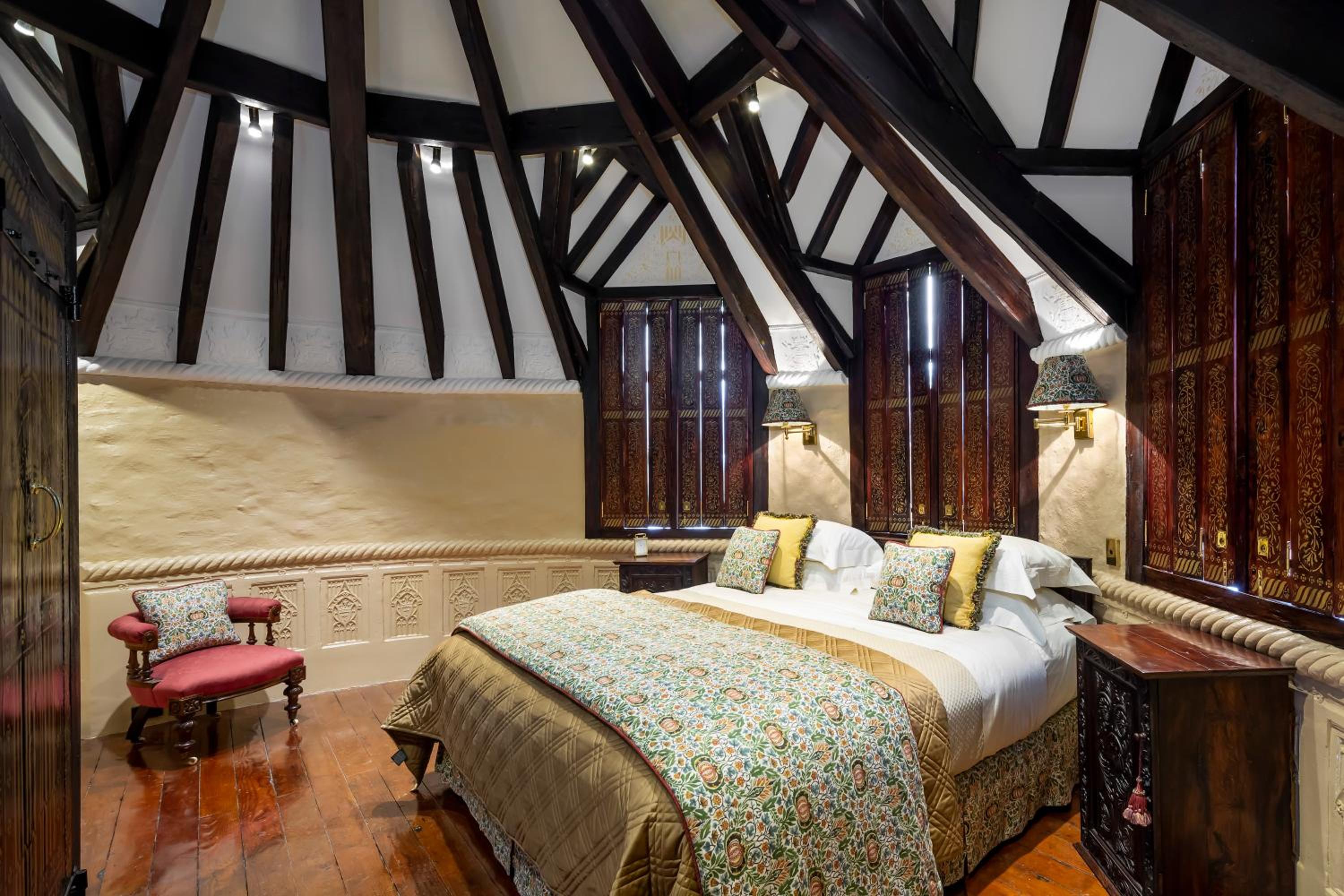 Thorngrove Manor
