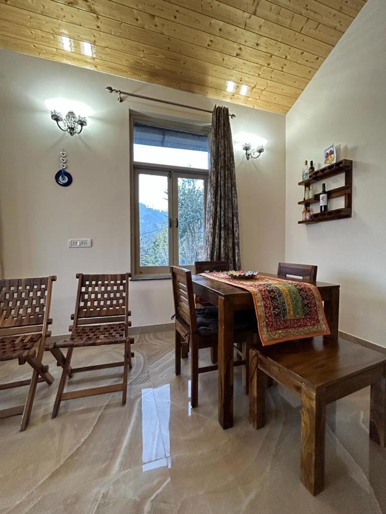Idyllic Private Cottage w/King Bed + Mountain view view 5