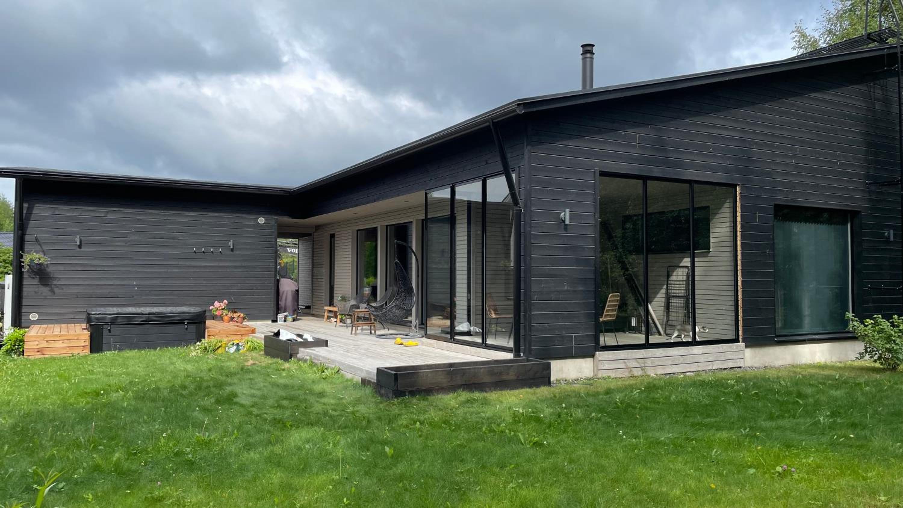 Modern house nearby the city