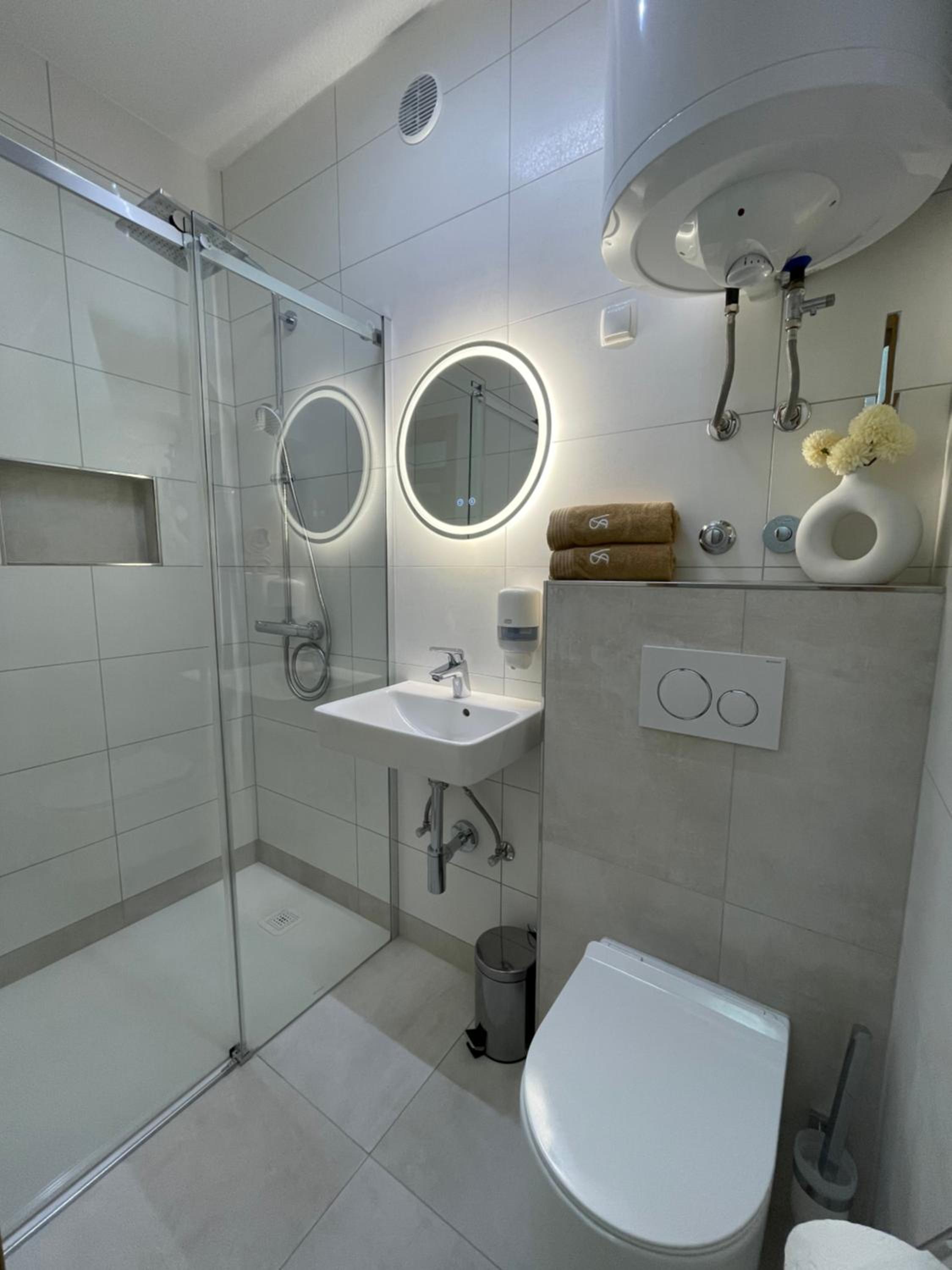 Boutique VILA SABRINA Selce - Exclusive Apartments with free parking view 4