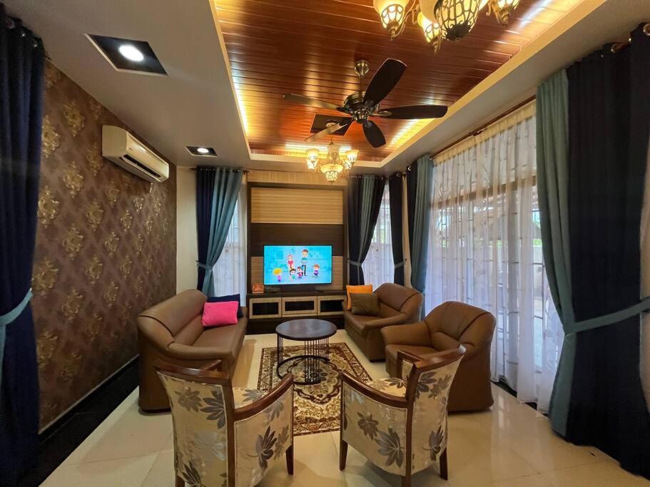 Tokwan Homestay 2 - Homestay with private kid's pool photo 1
