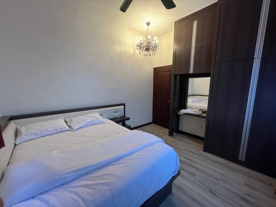 Tokwan Homestay 2 - Homestay with private kid's pool photo 5