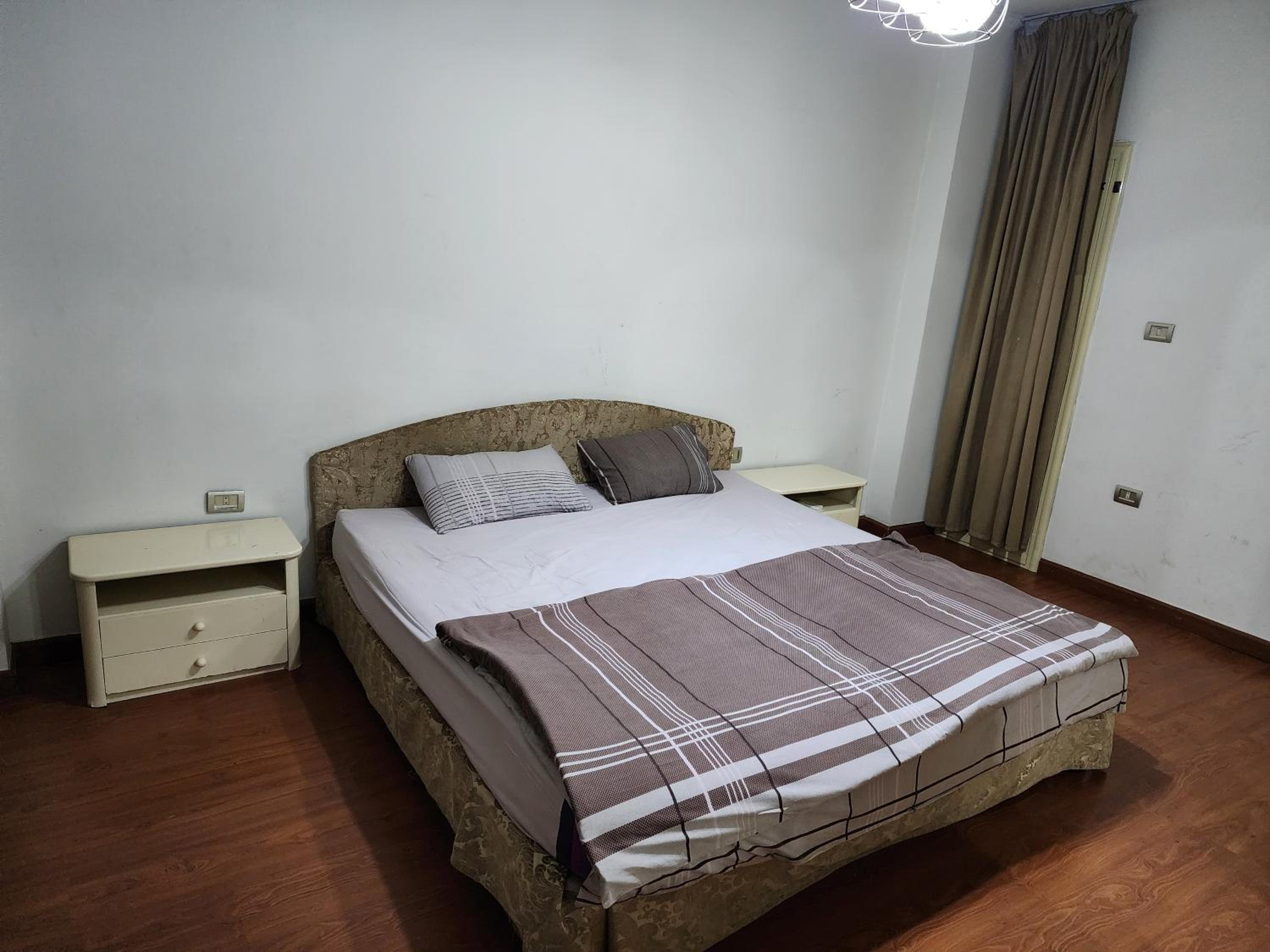 HOLIDAY VILLA 1