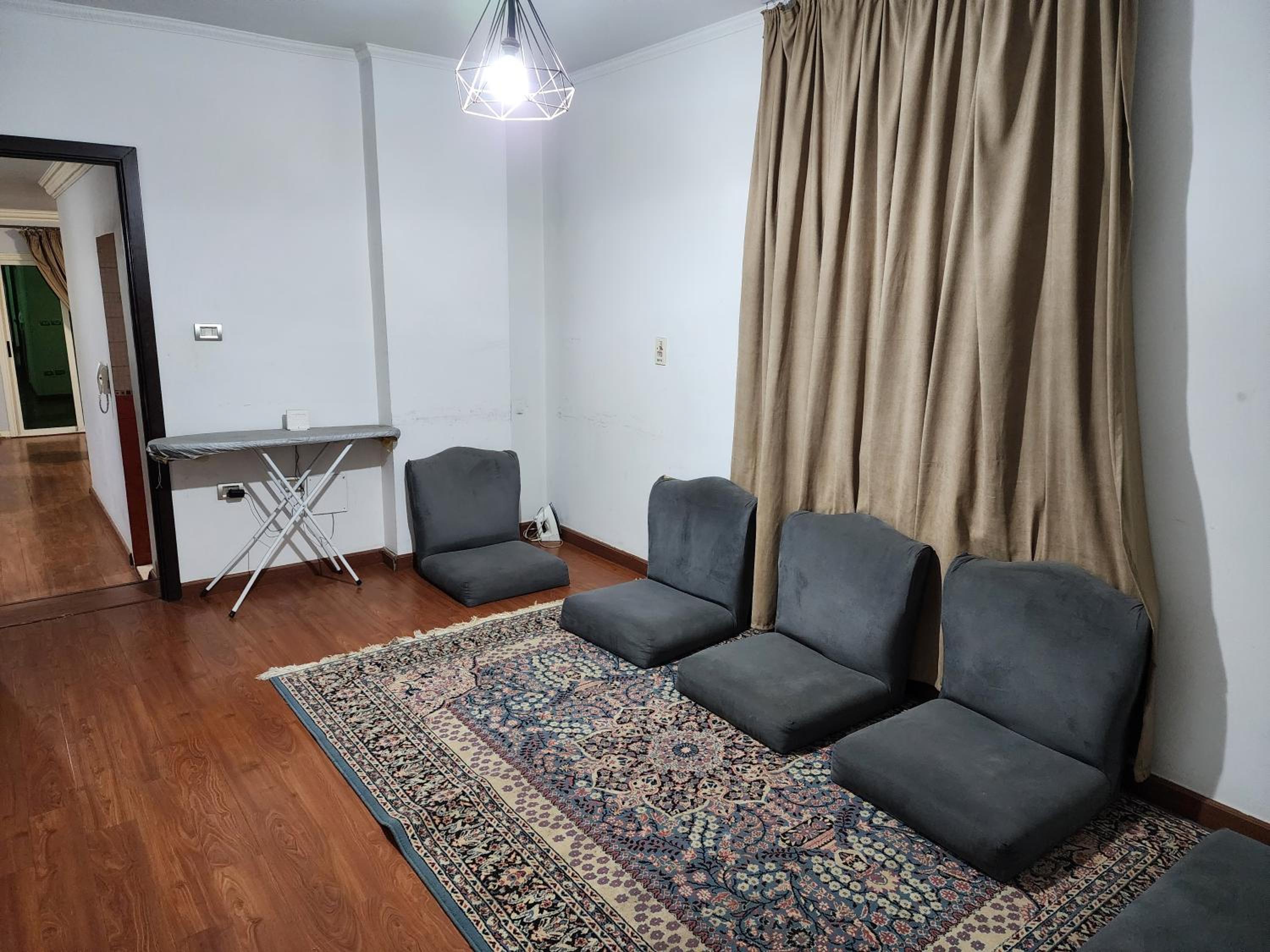 HOLIDAY VILLA 1