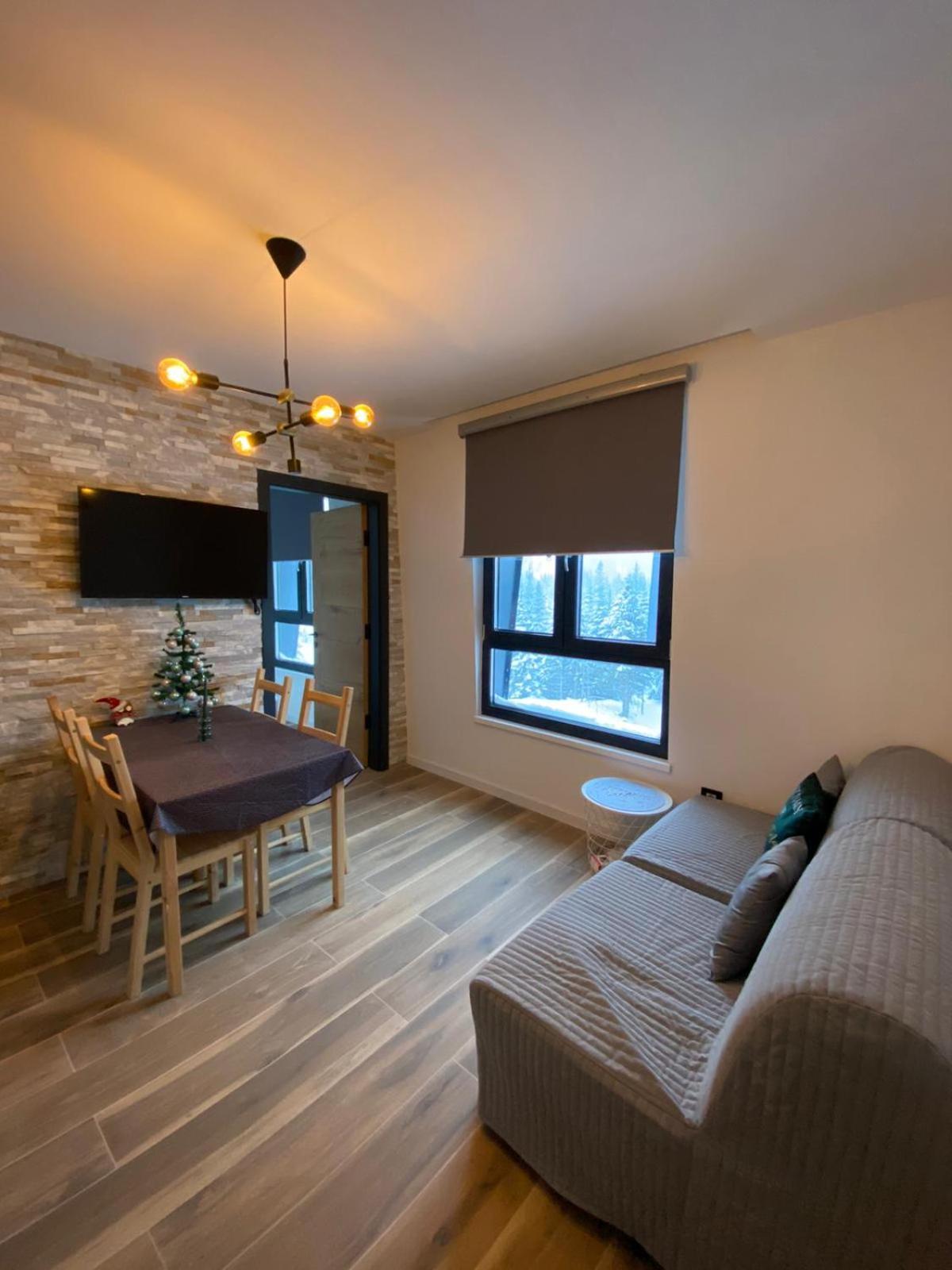 SKYLUX apartments 7