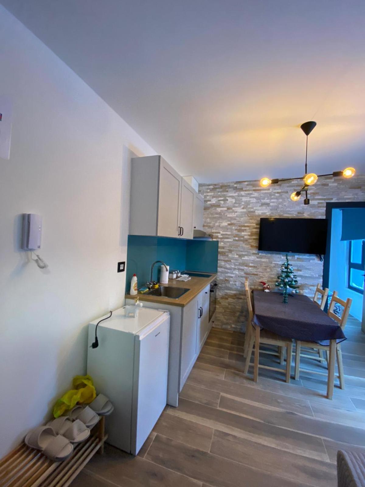 SKYLUX apartments 7