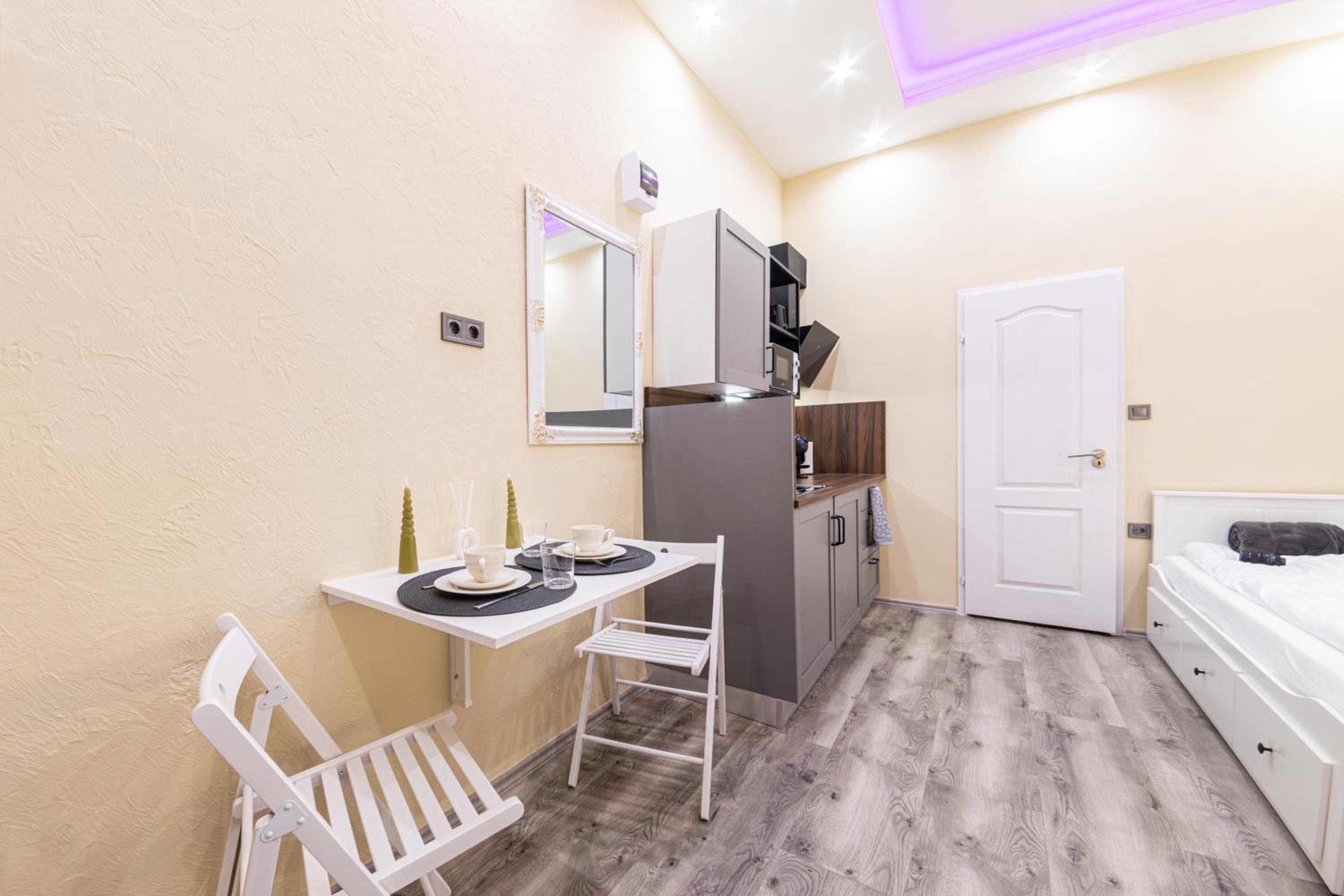 GrigorasNCo Studio Apartments