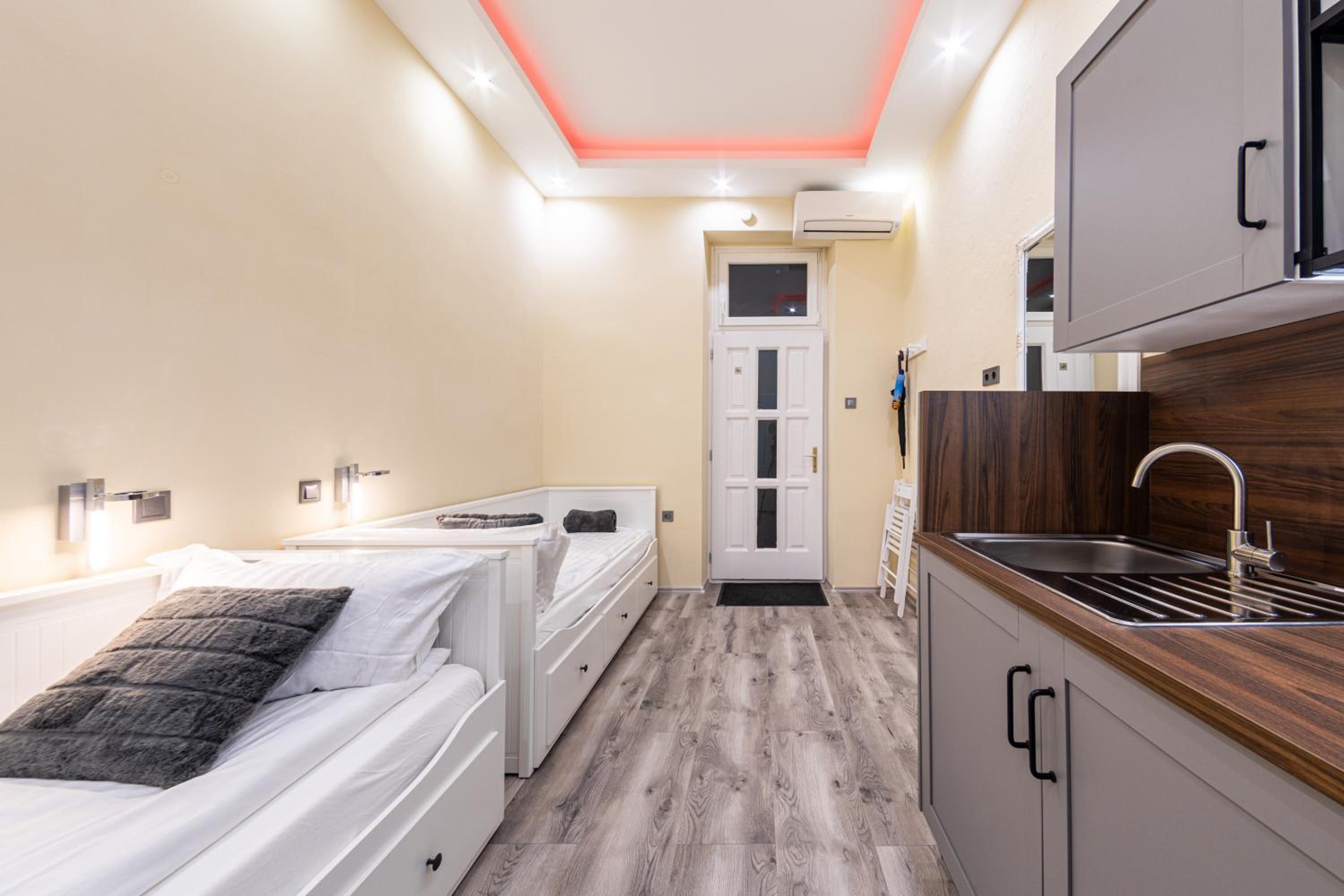 GrigorasNCo Studio Apartments