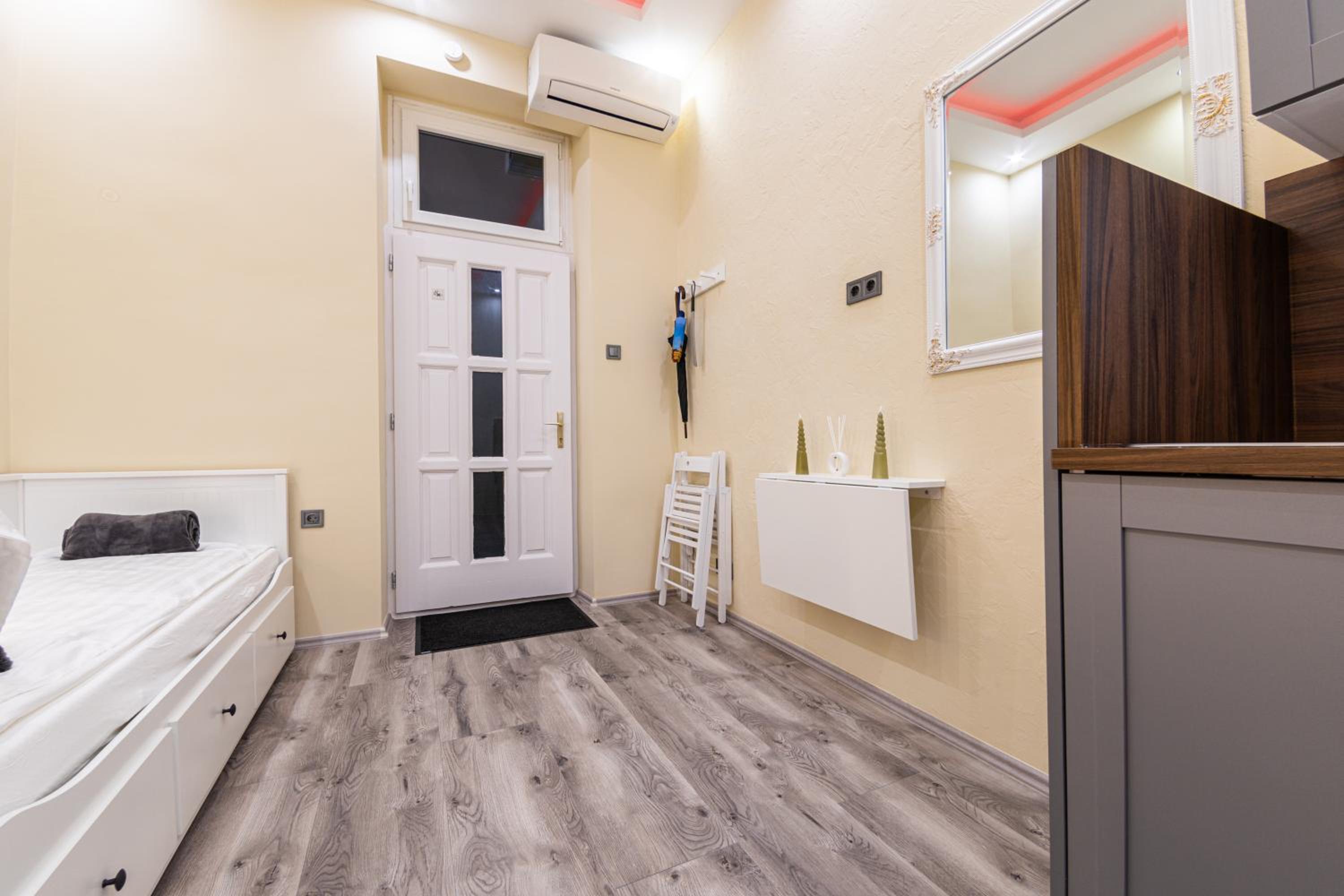 GrigorasNCo Studio Apartments