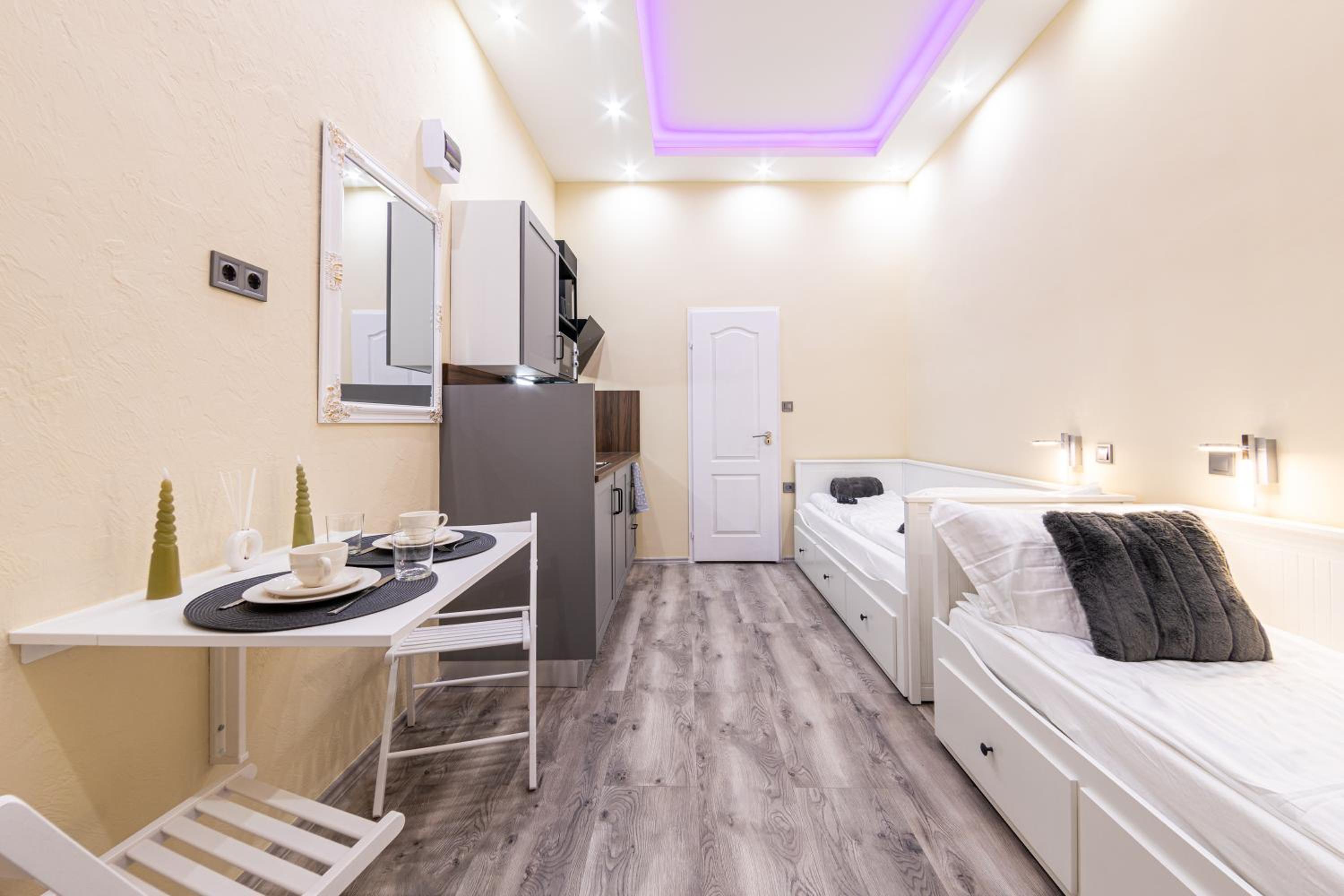 GrigorasNCo Studio Apartments