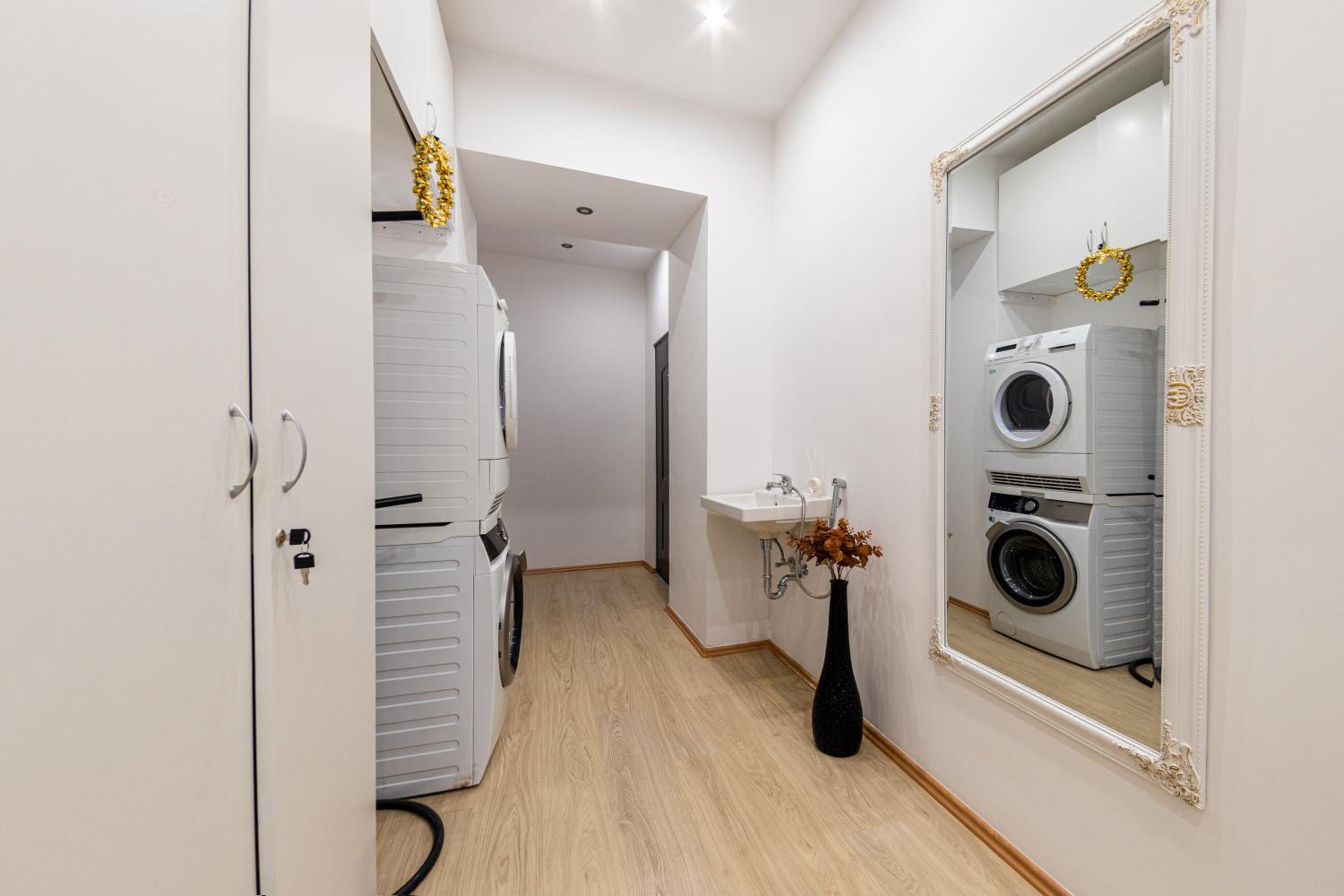 GrigorasNCo Studio Apartments