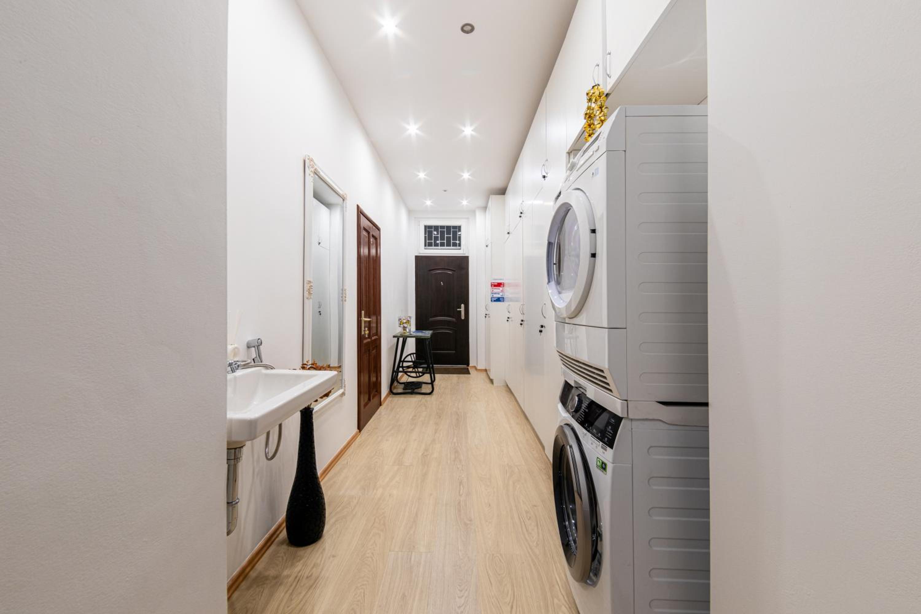 GrigorasNCo Studio Apartments