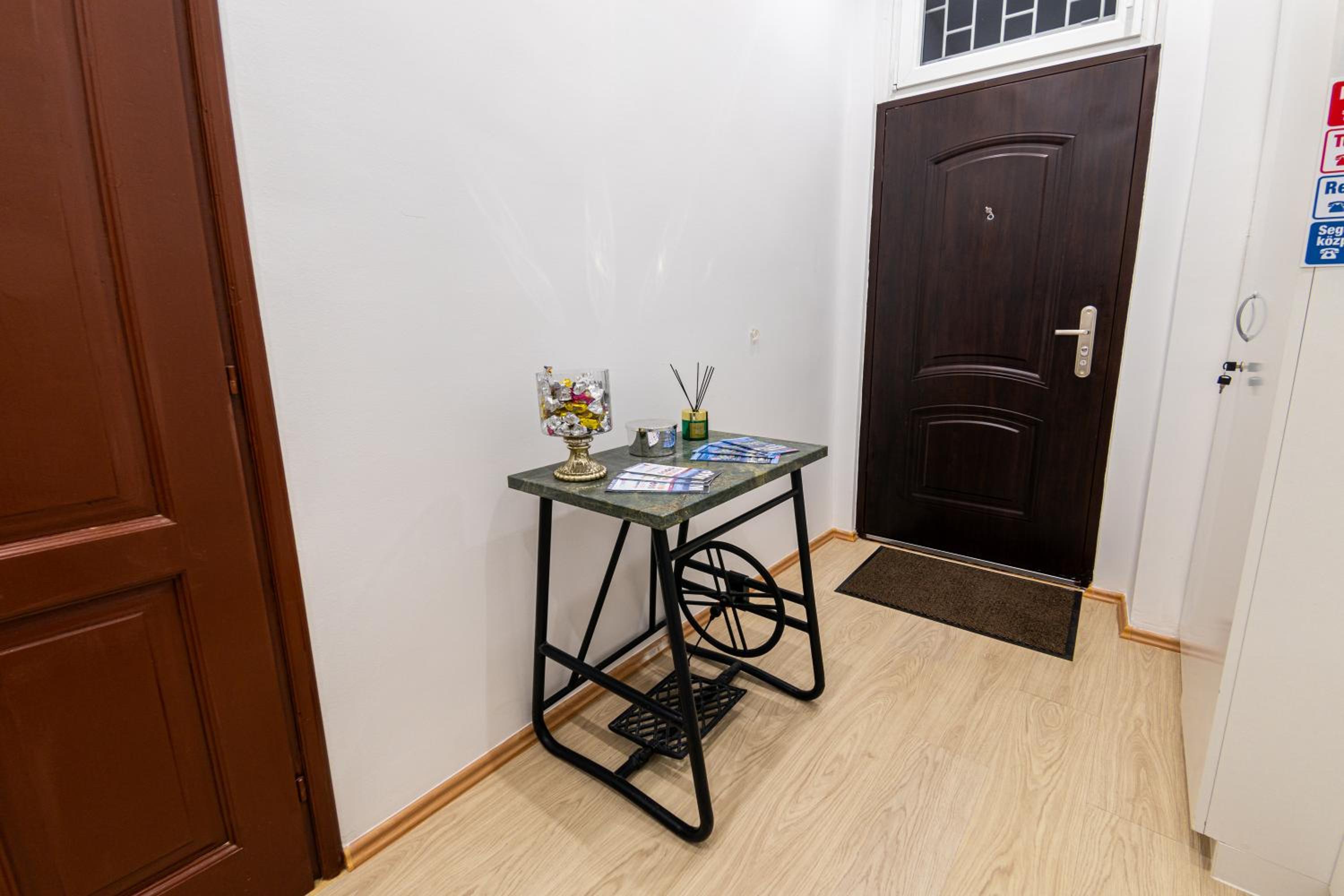 GrigorasNCo Studio Apartments