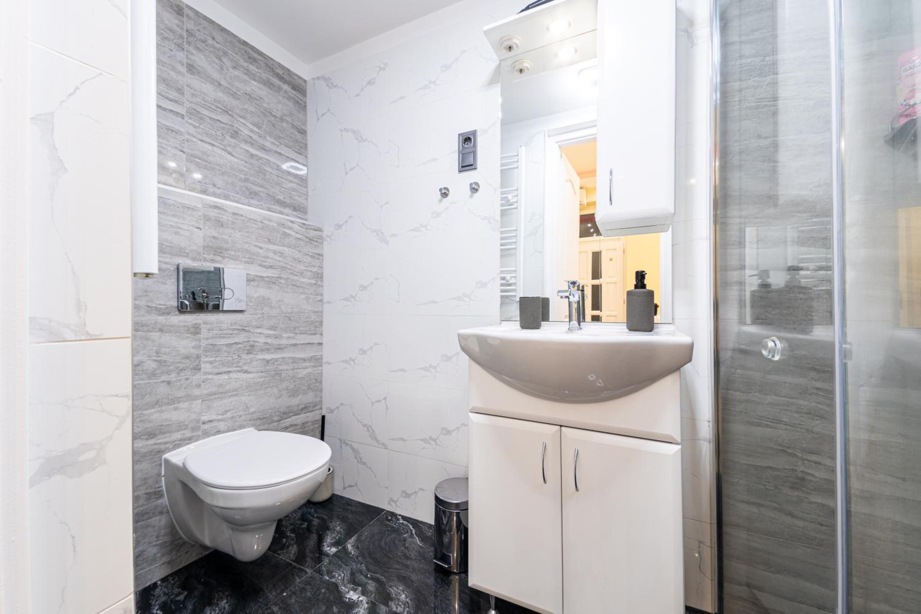 GrigorasNCo Studio Apartments