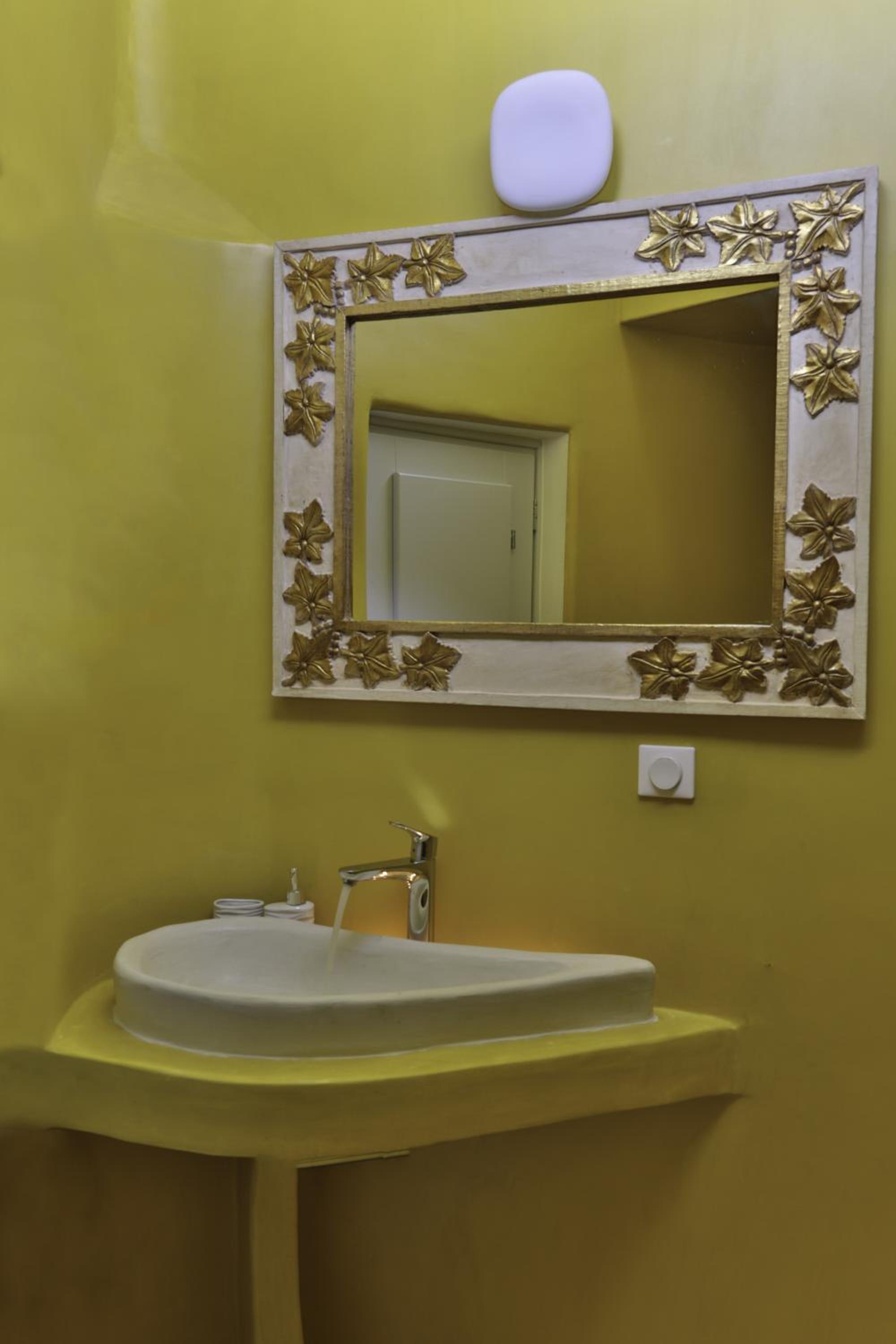 Photo 42
