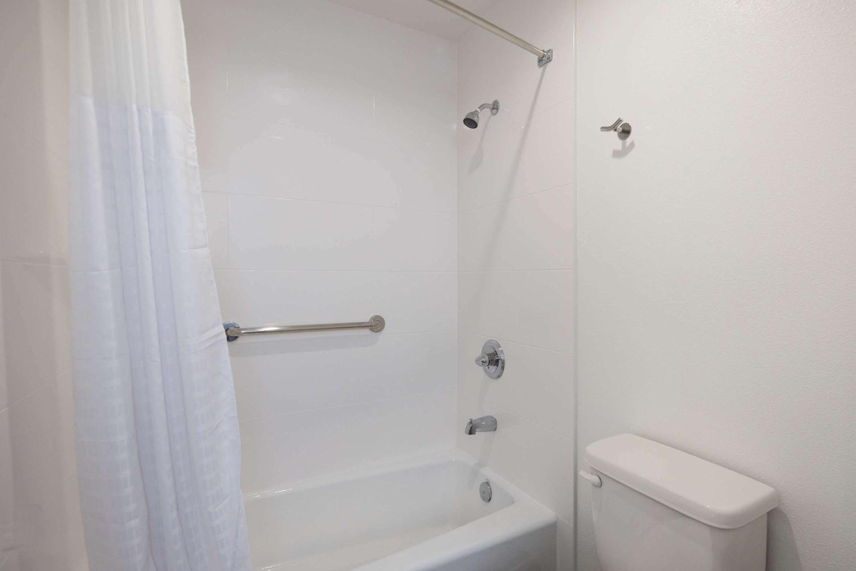 Days Inn by Wyndham Arroyo Grande Pismo Beach