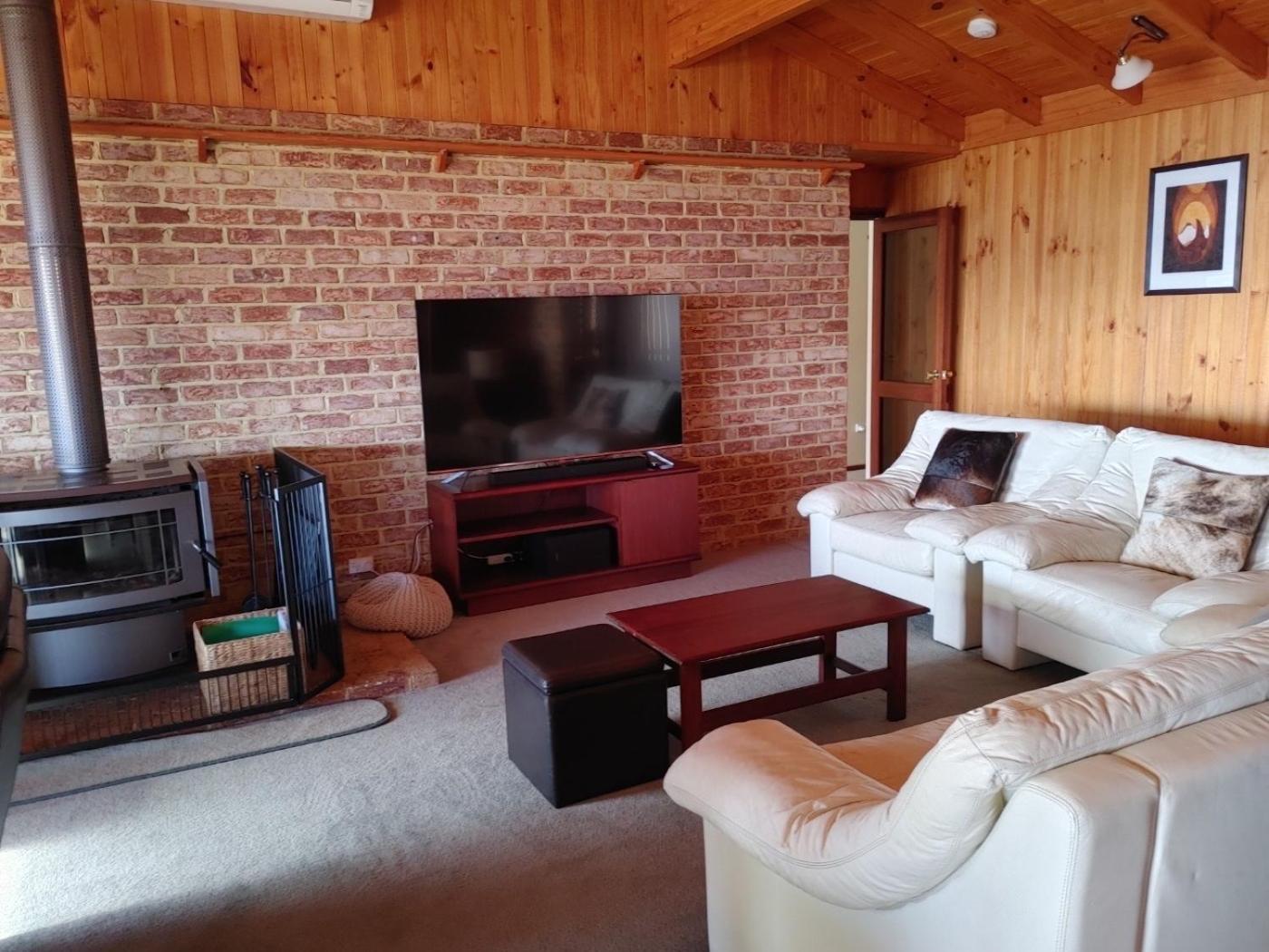 Albany Vacations - Sunrise House - Property Image 1