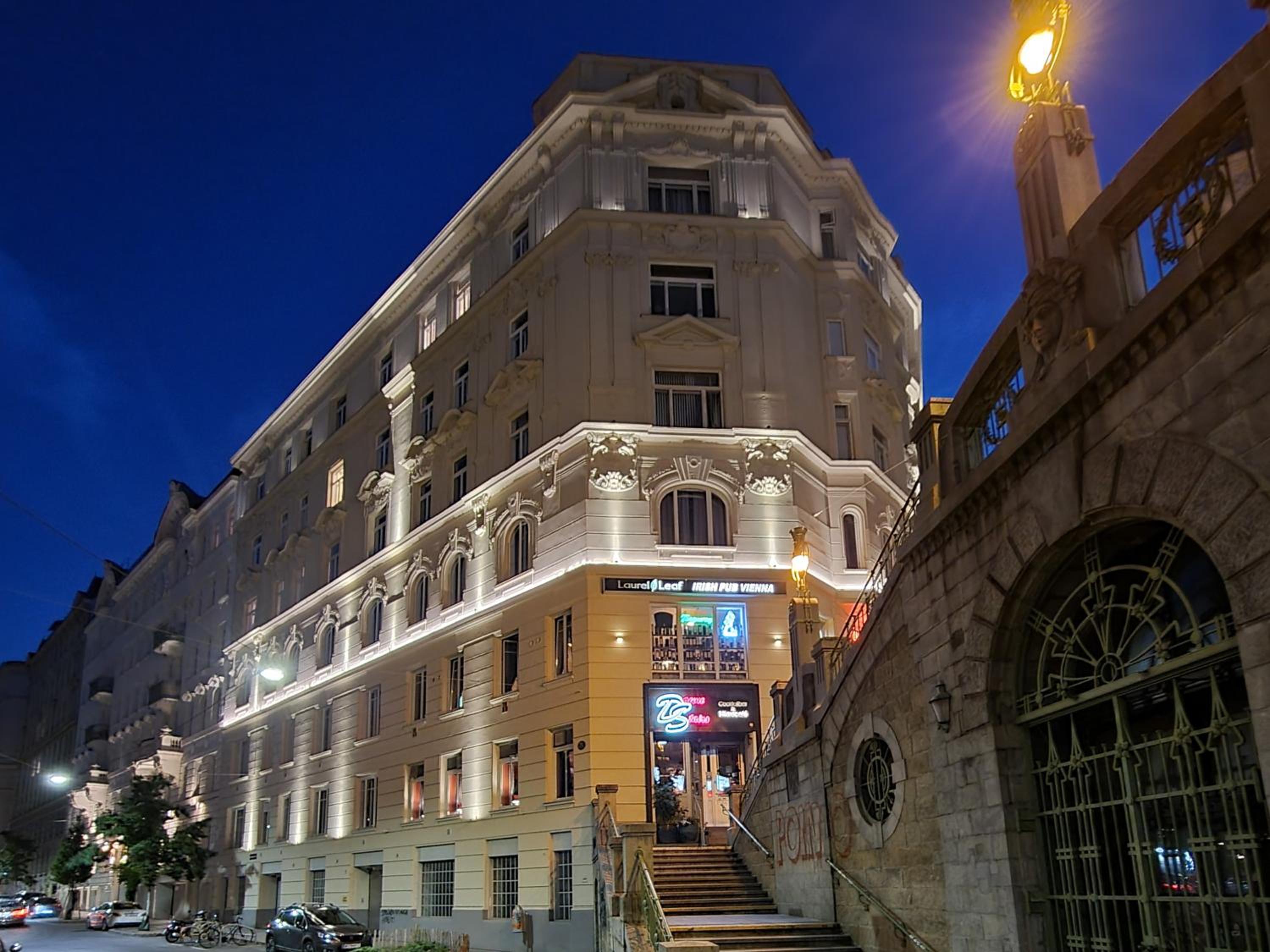 Pension Mozart - Vienna Center, Self Check-in