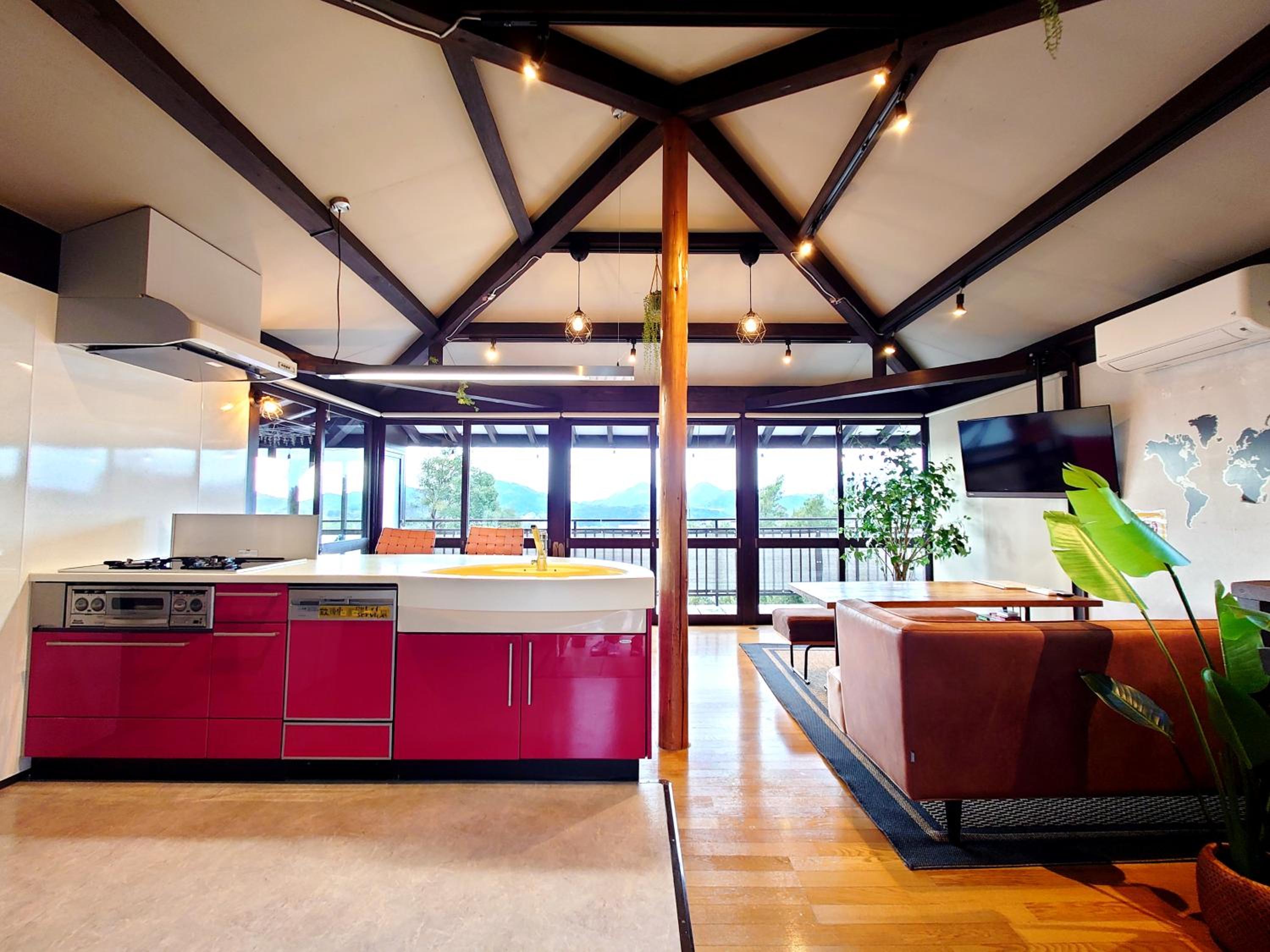 Izu Ricca view 3