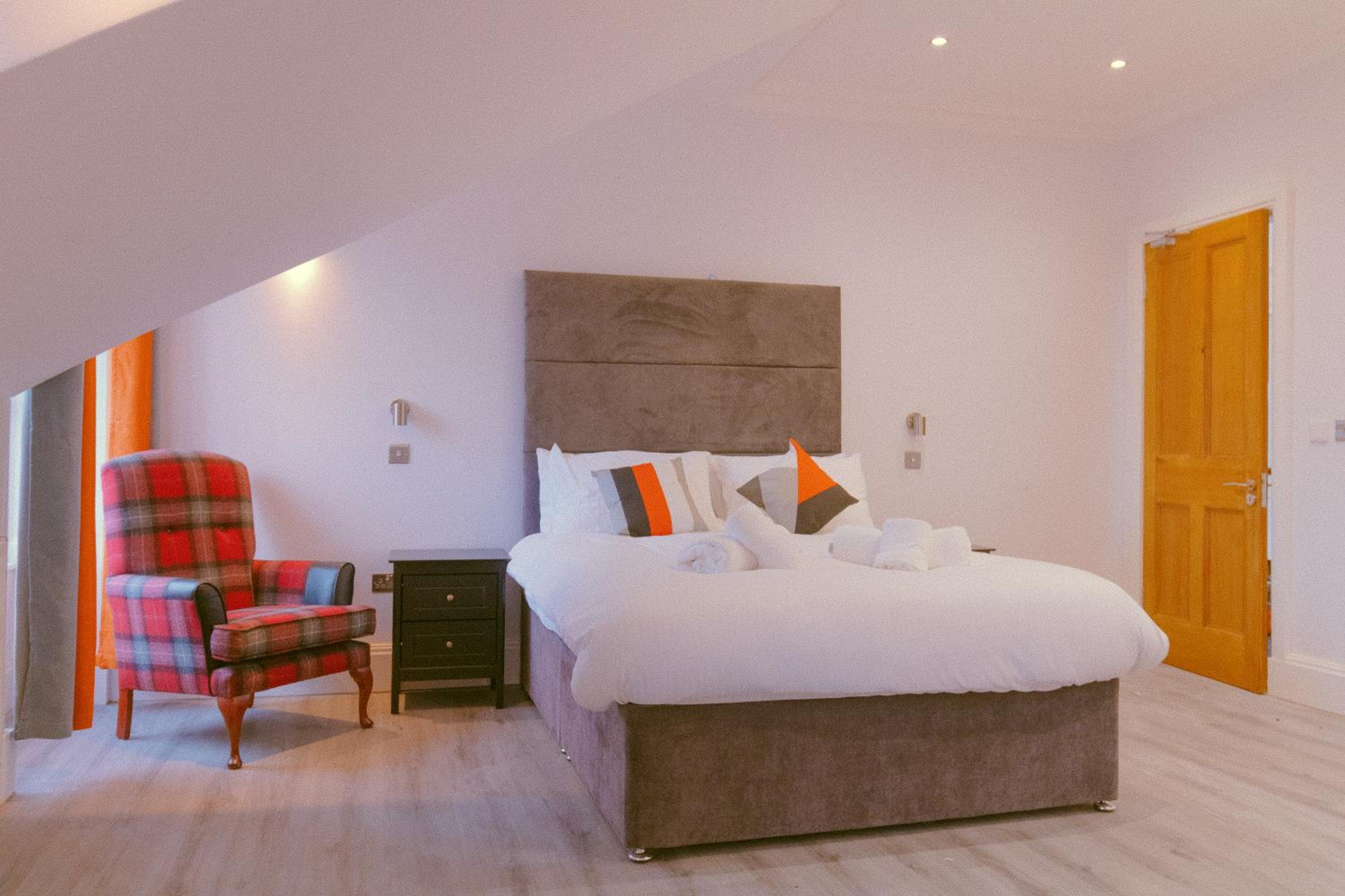 Mayfield Suites