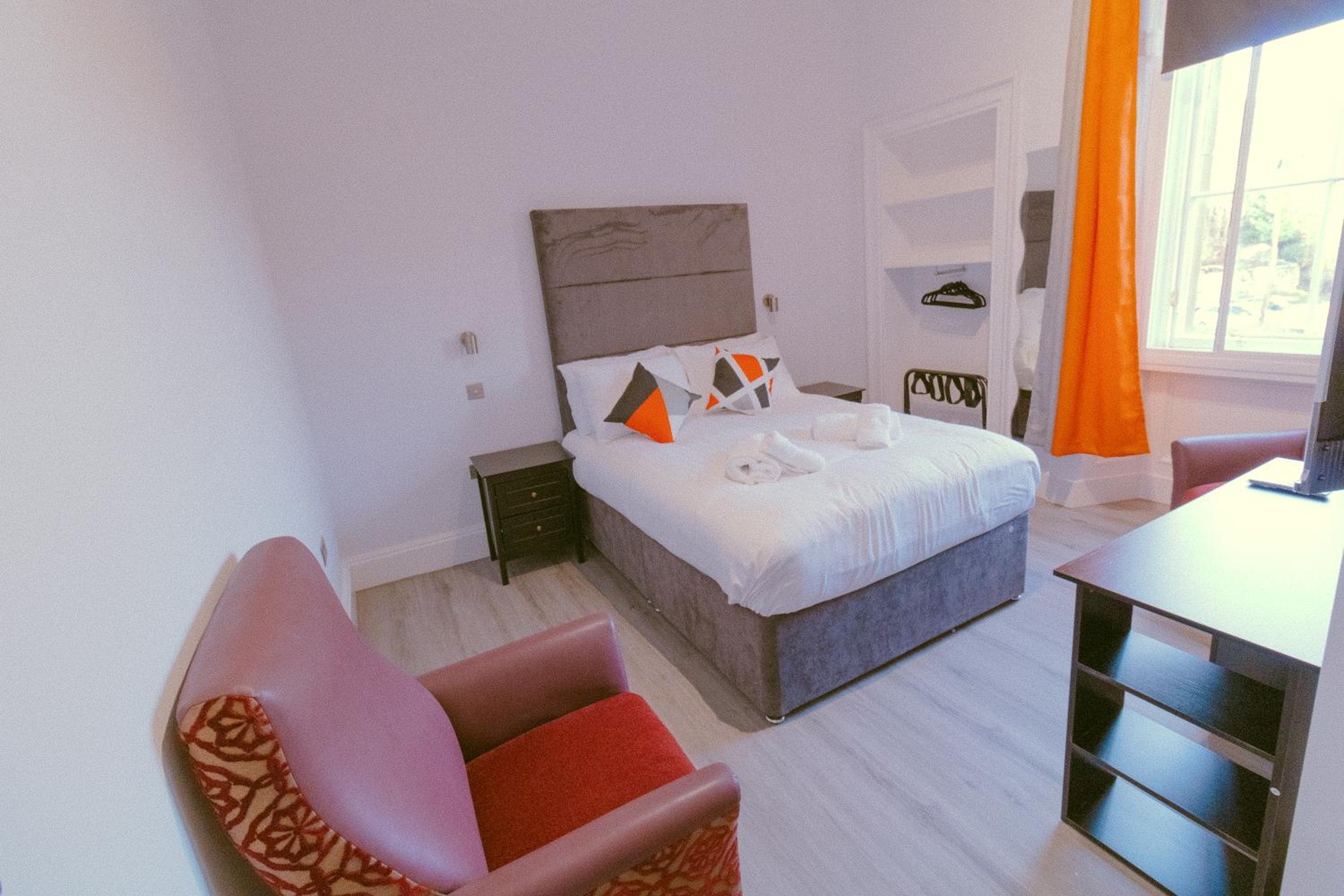 Mayfield Suites