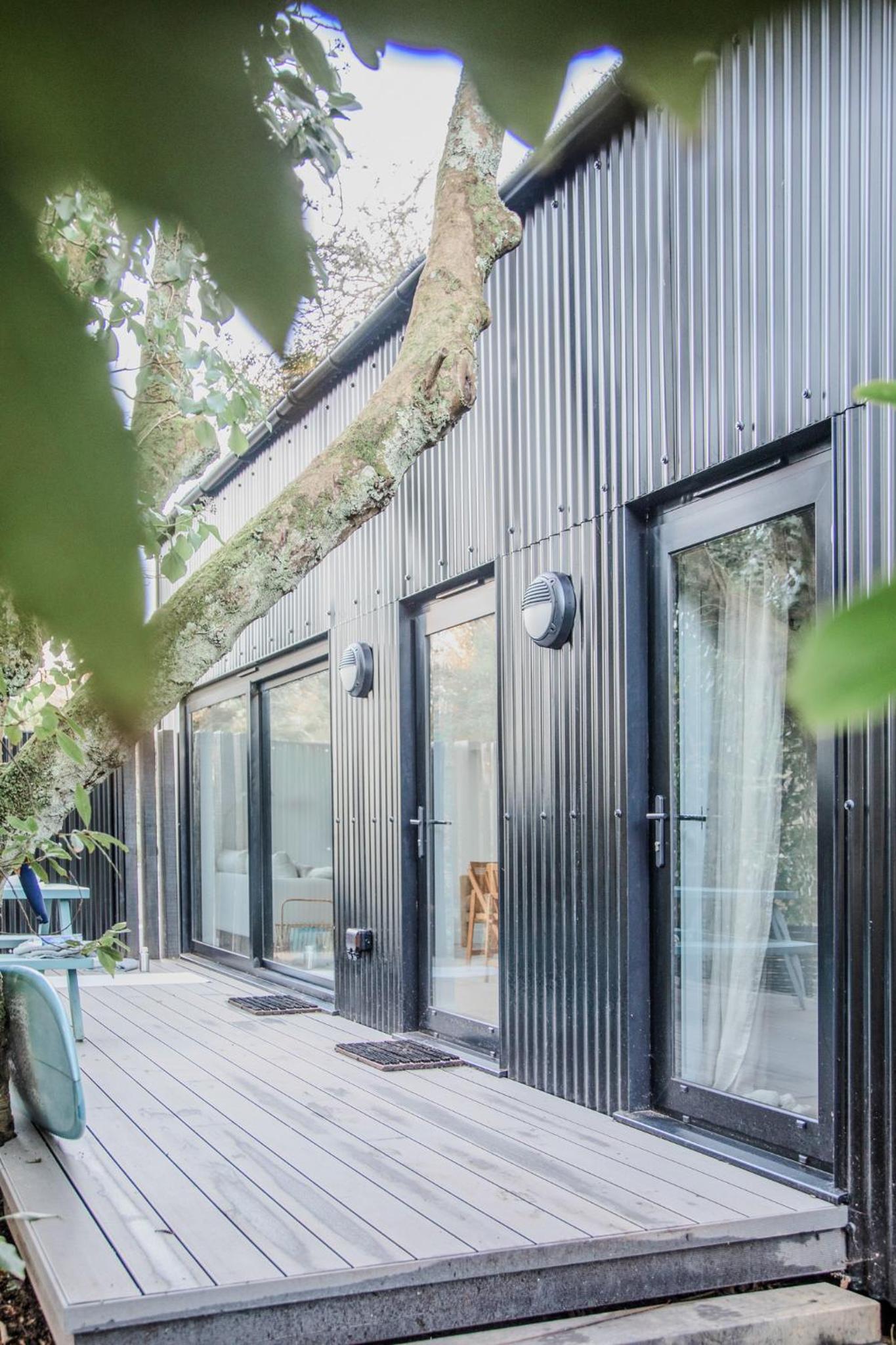 Hotel Lowen Tree House - Image 1