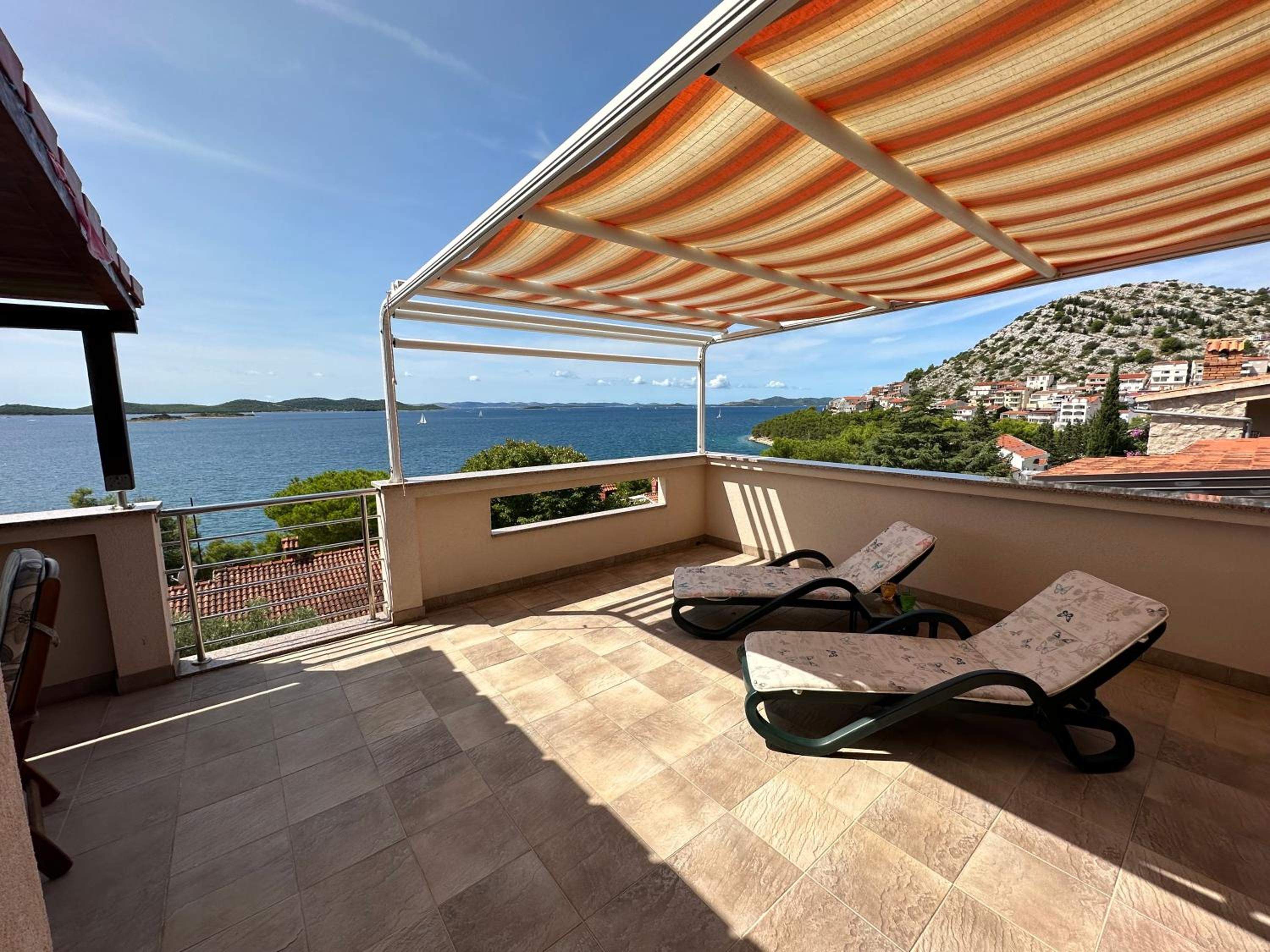 Apartment Mona 1, fantastischer Meerblick view 2